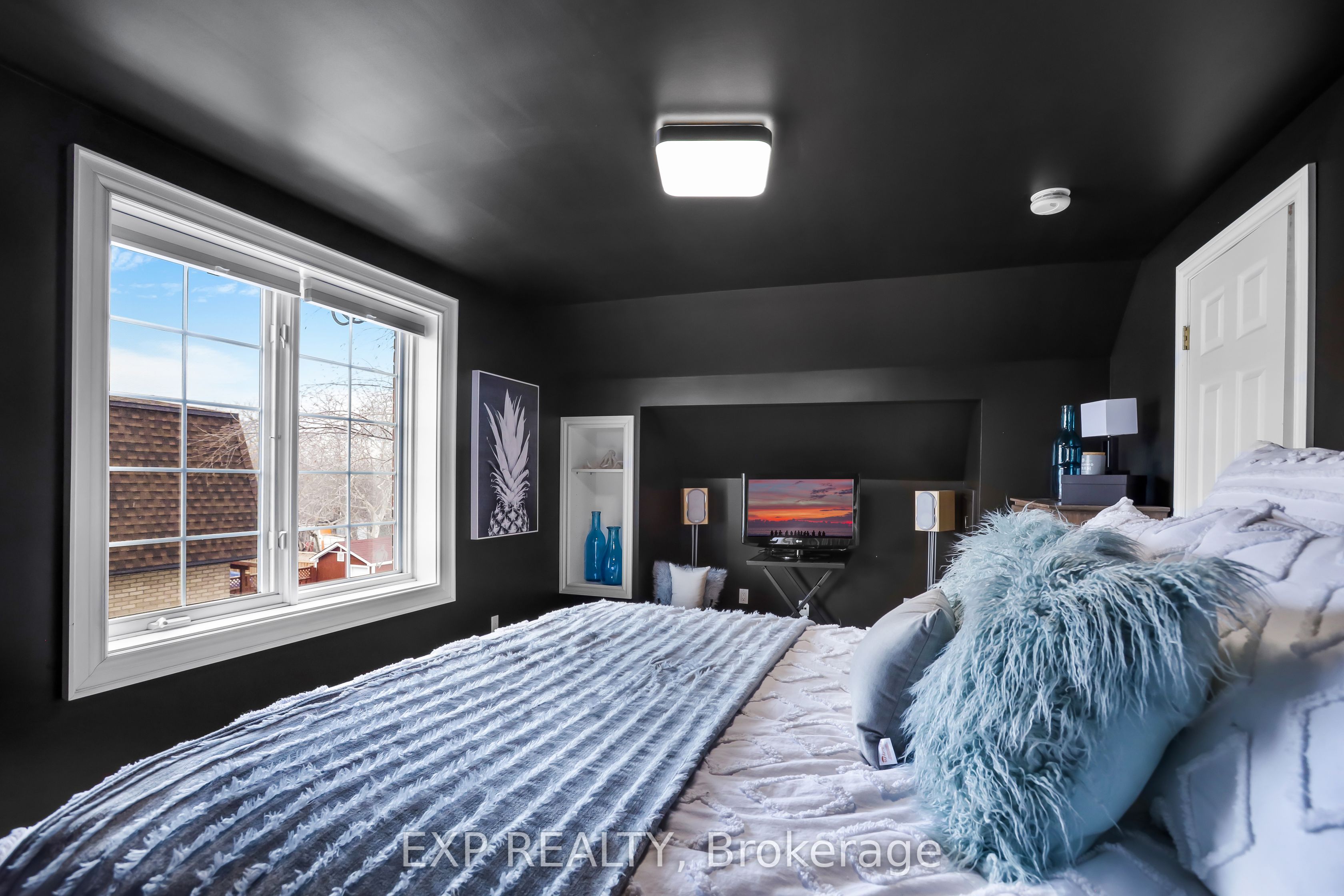 8 Warwick Road Property Photo 17