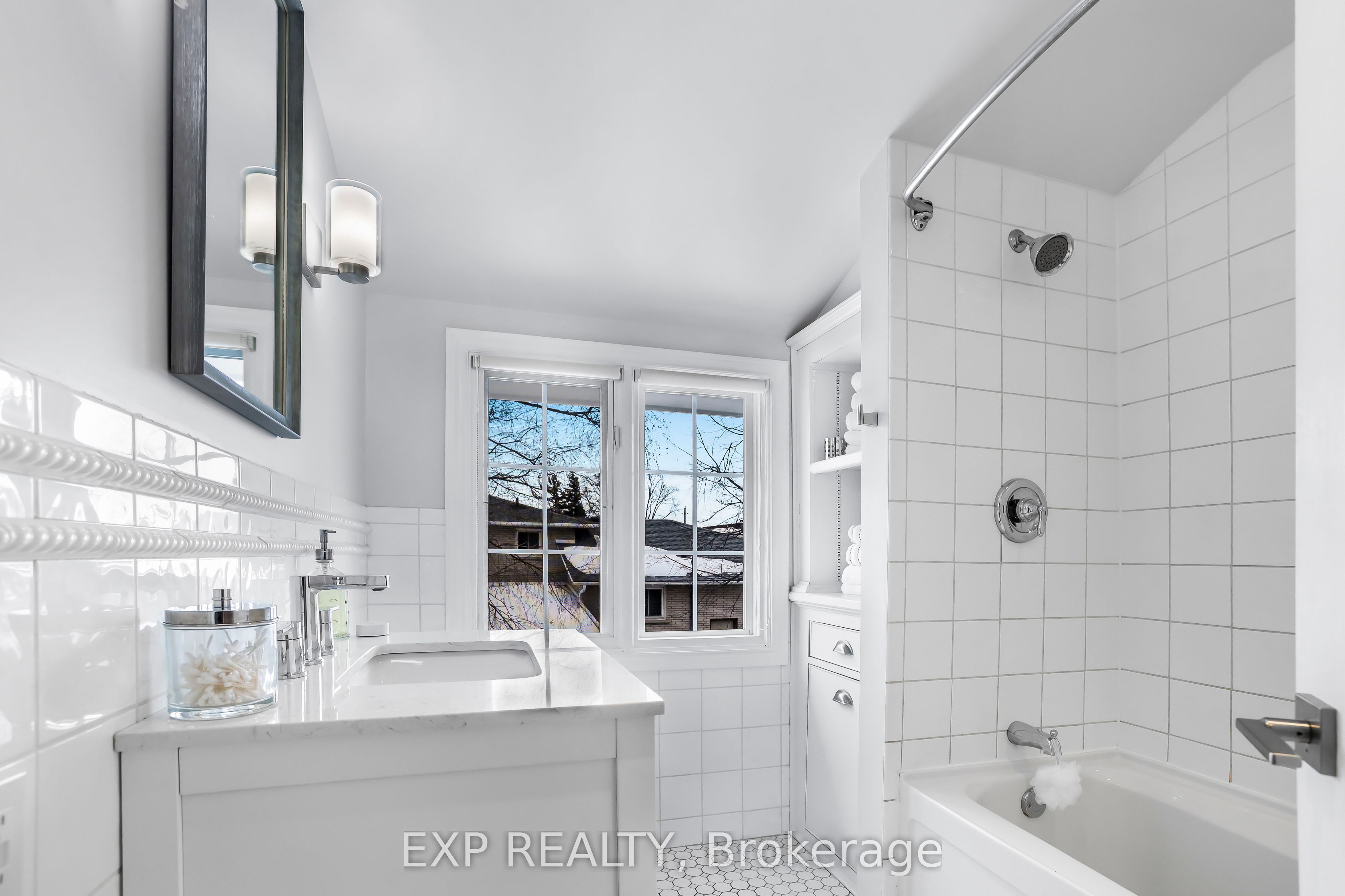 8 Warwick Road Property Photo 21