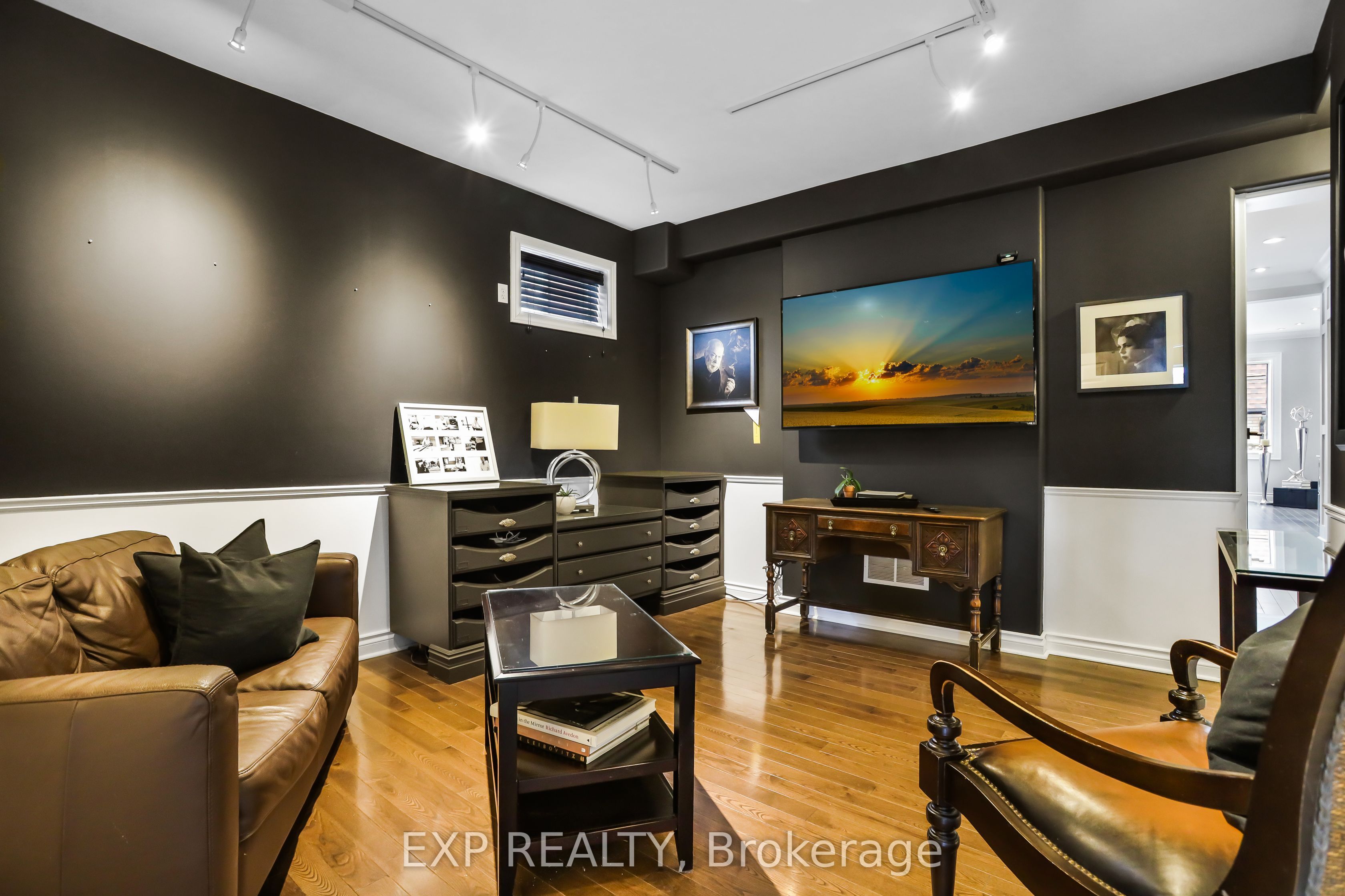 8 Warwick Road Property Photo 28