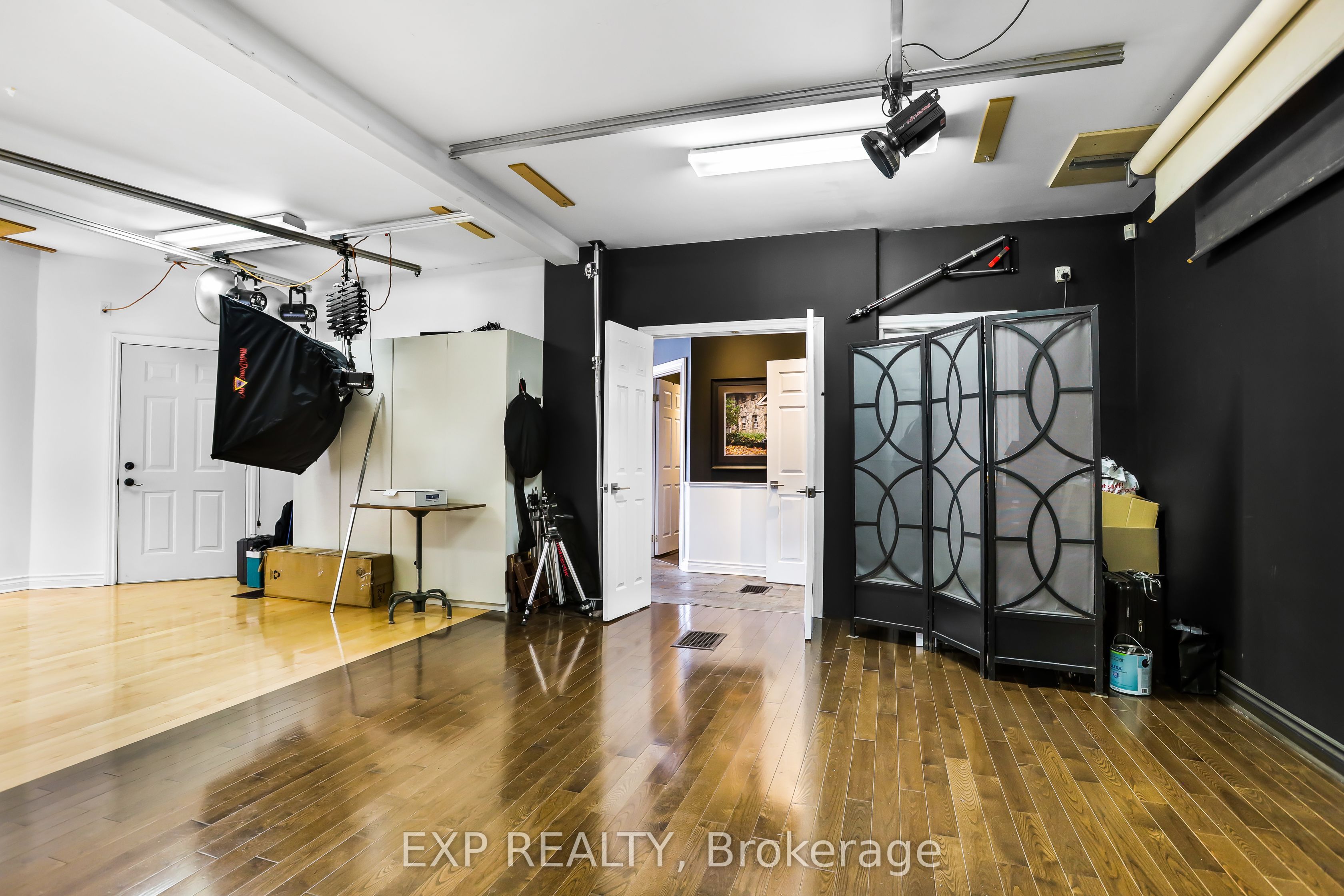 8 Warwick Road Property Photo 30