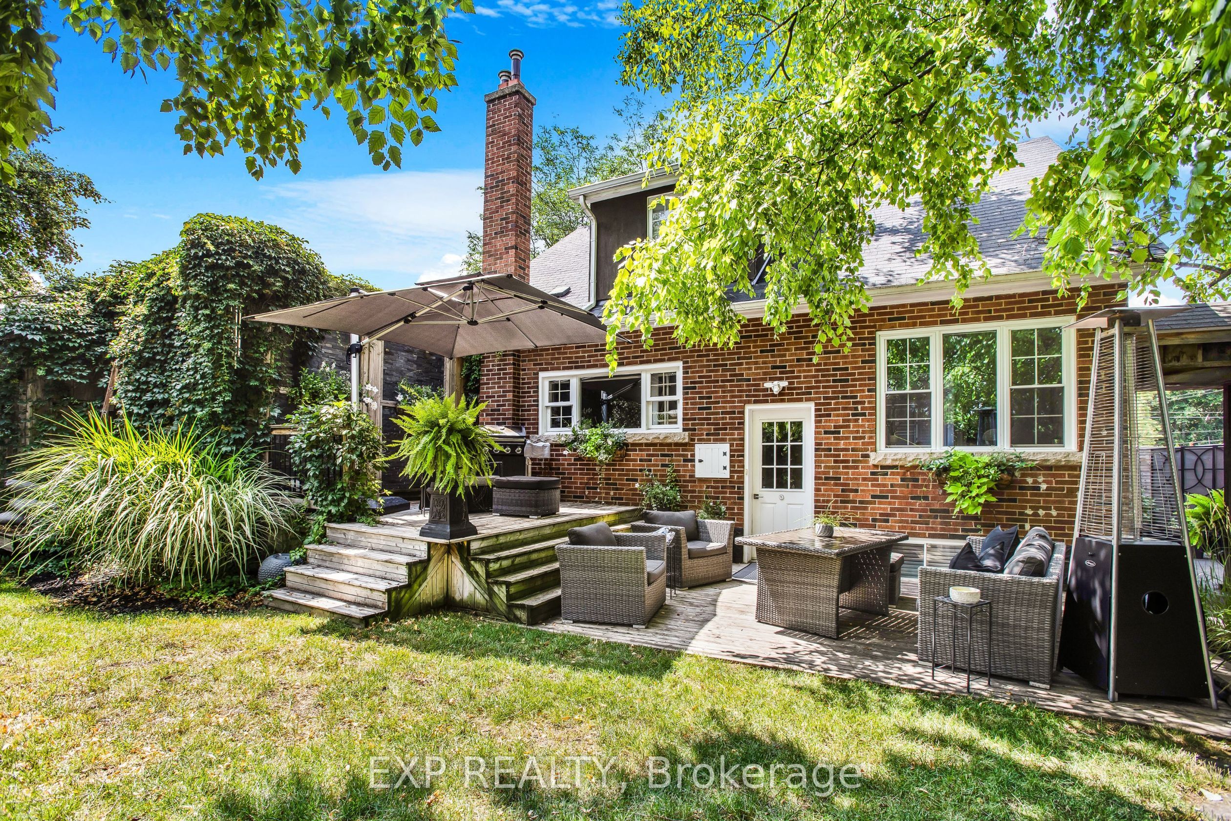 8 Warwick Road Property Photo 34