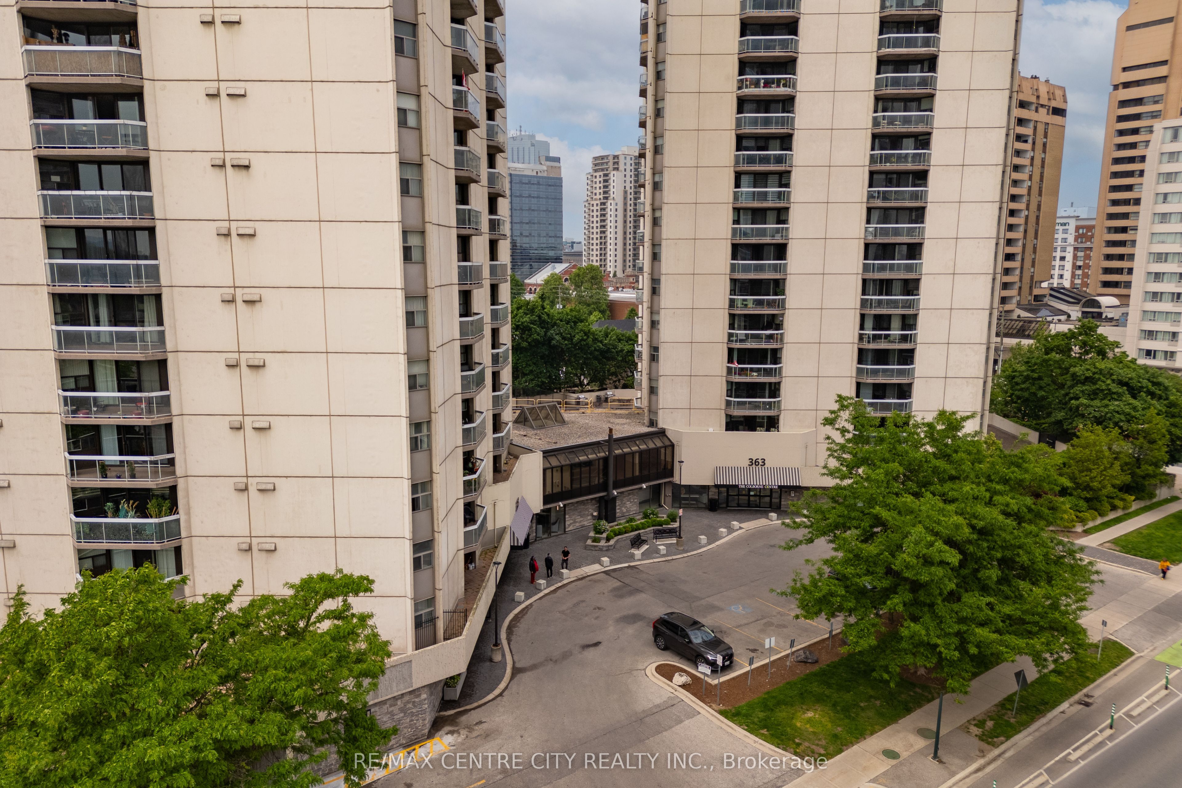 363 Colborne St Property Photo 1