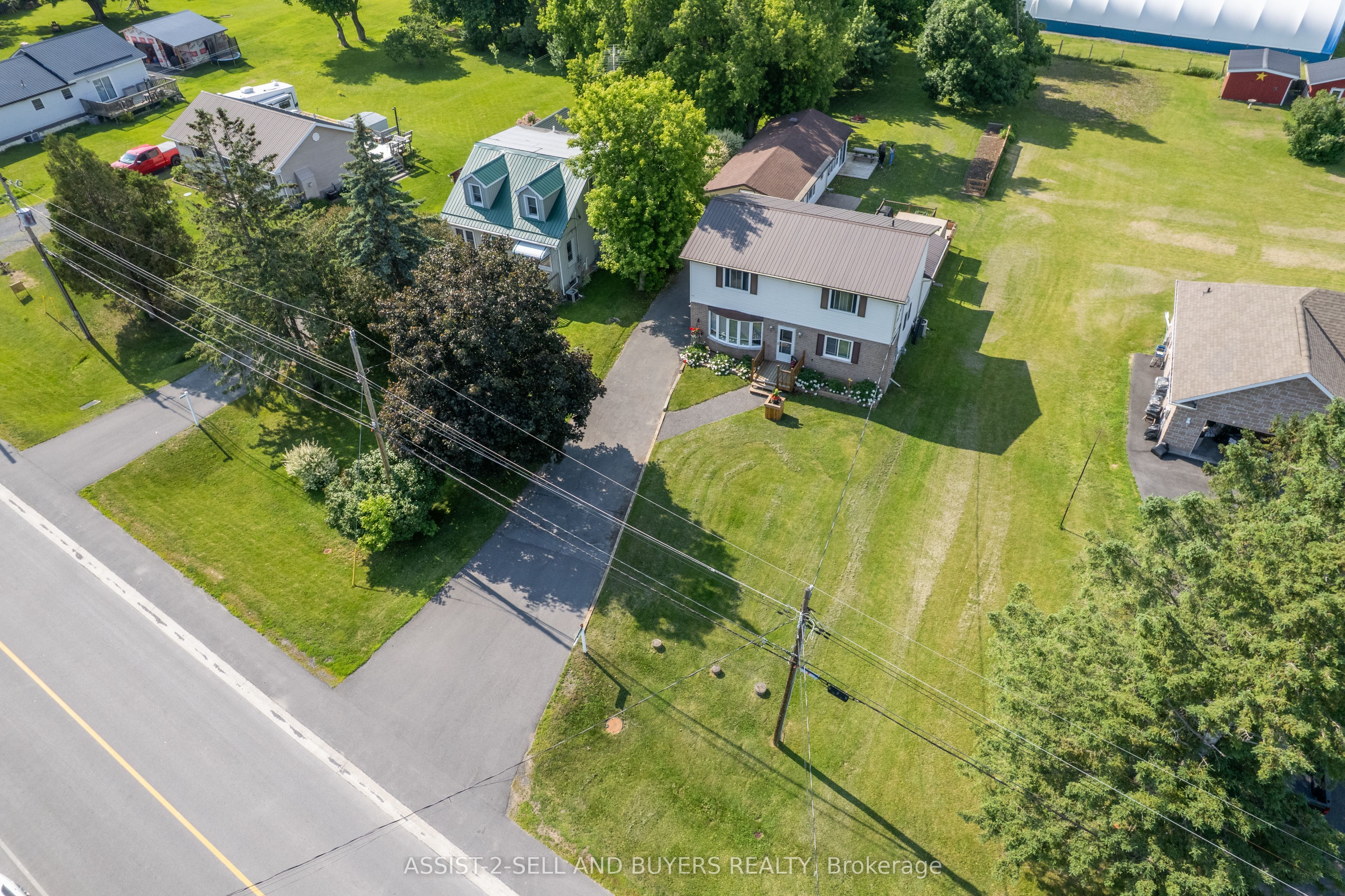 17407 County Rd 18 Road Property Photo 1