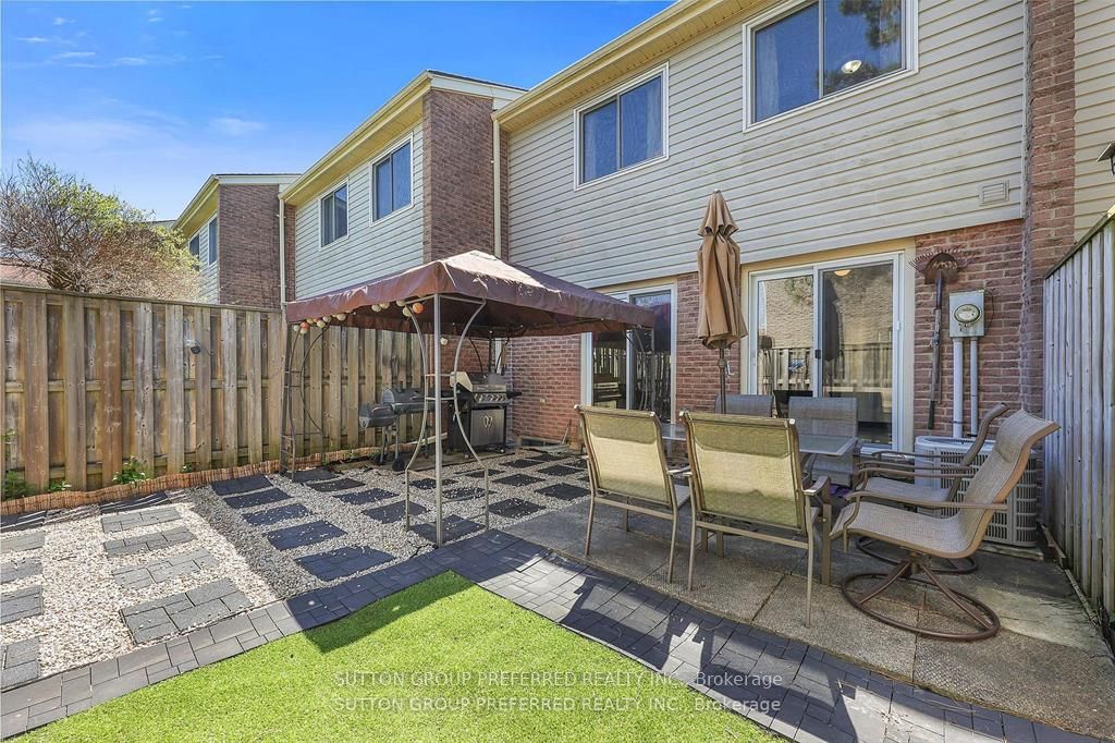 700 Osgoode Drive 248 Property Photo 3