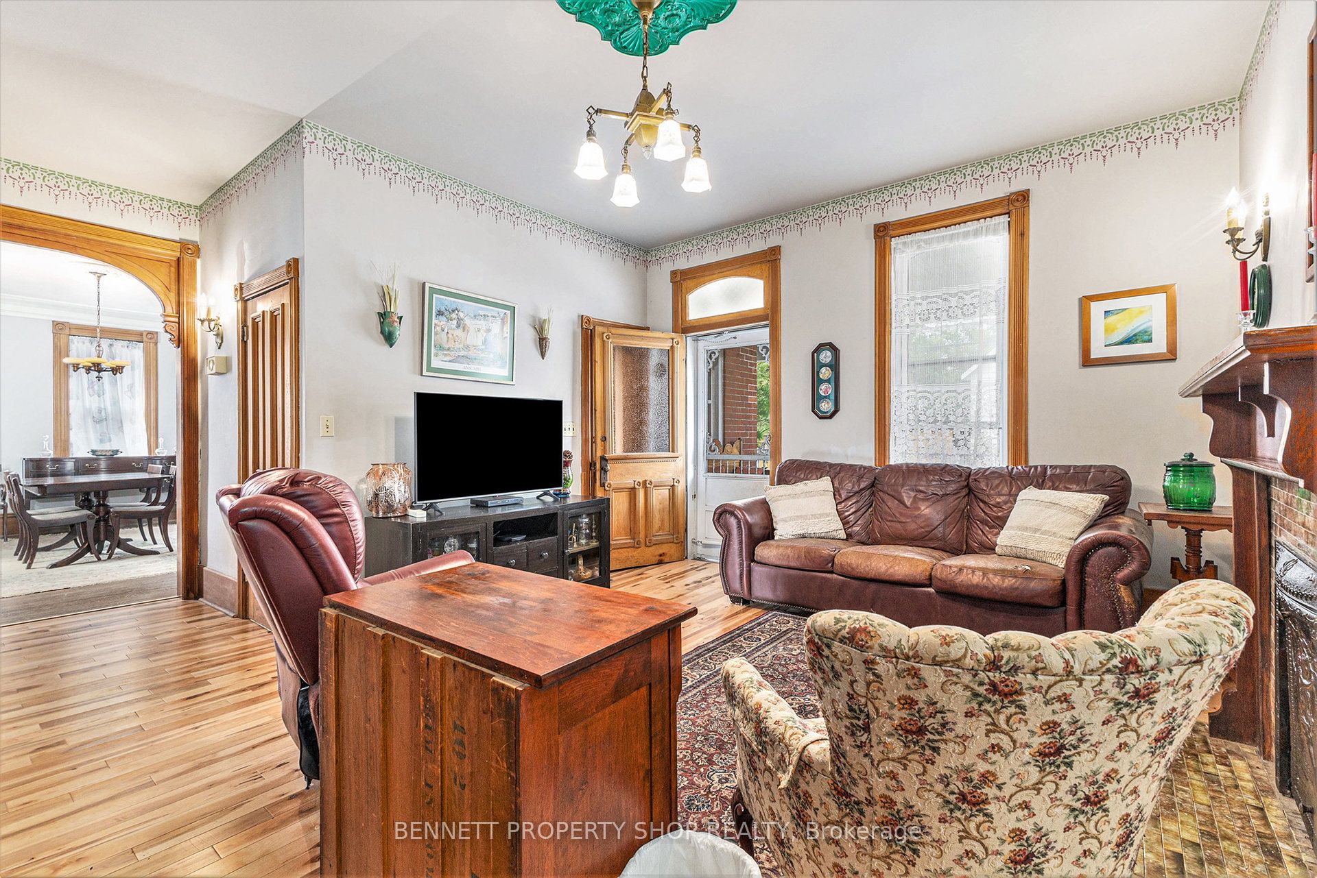 10 Rochester Street Property Photo 15