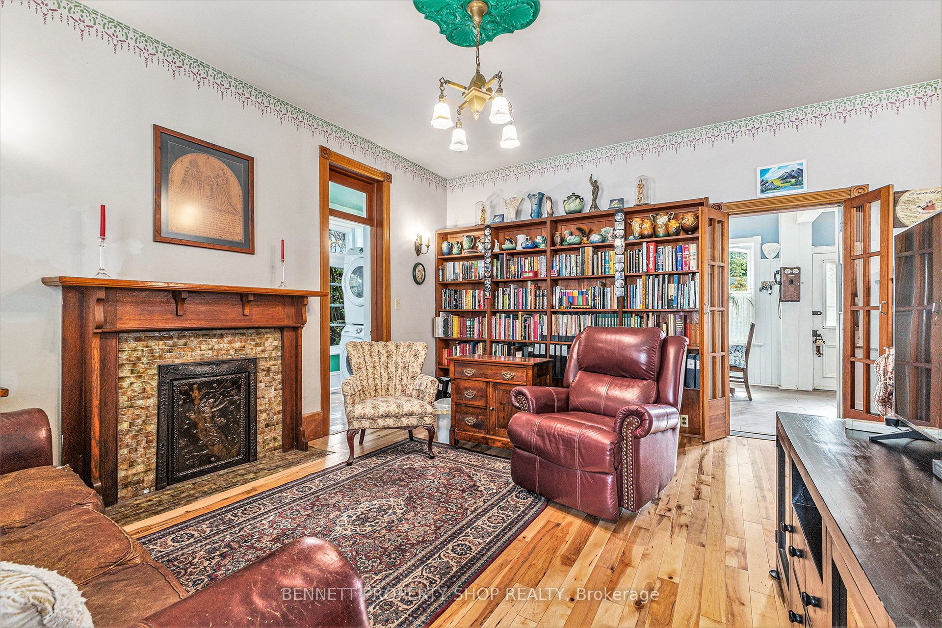 10 Rochester Street Property Photo 16