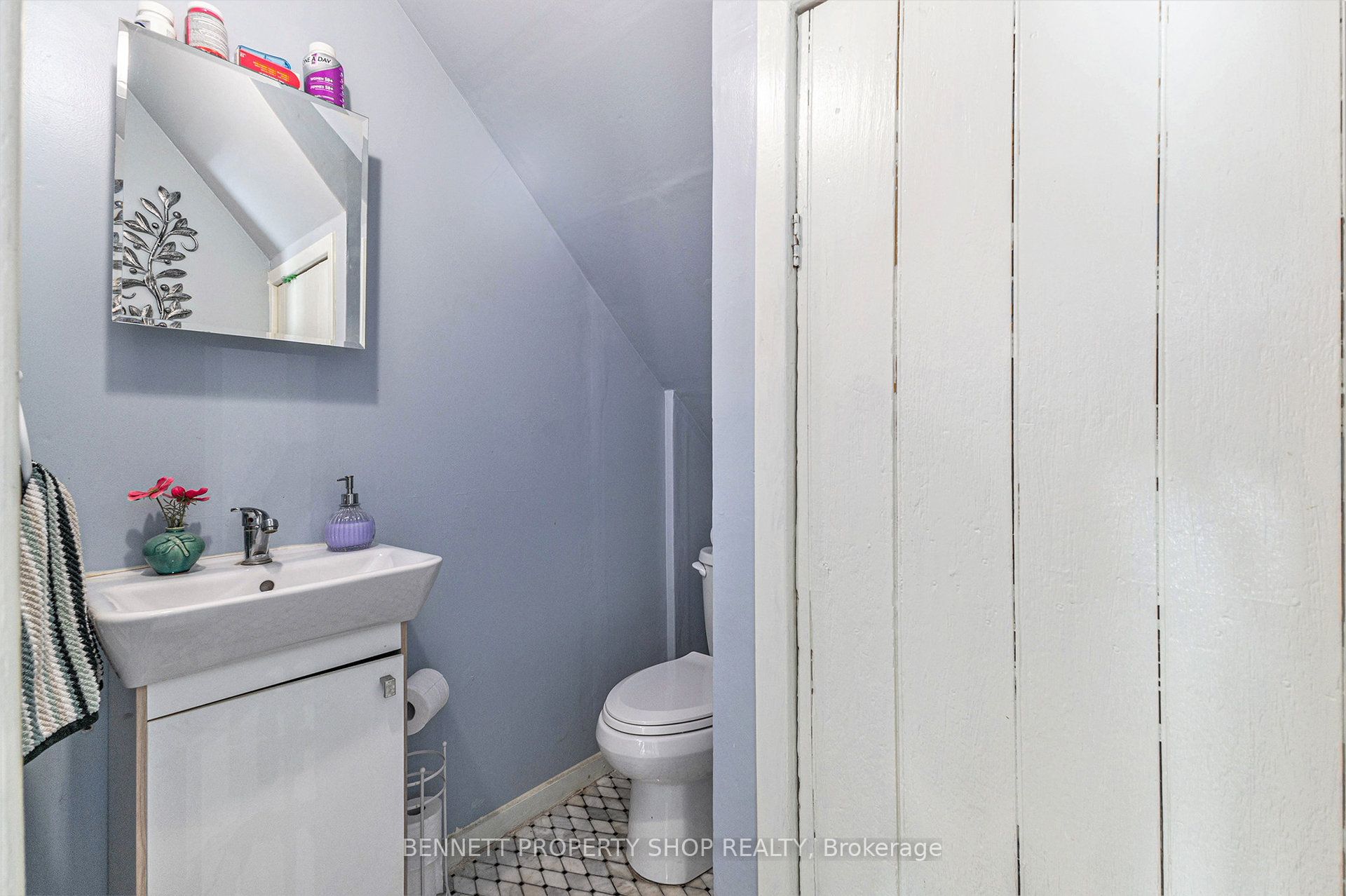 10 Rochester Street Property Photo 28