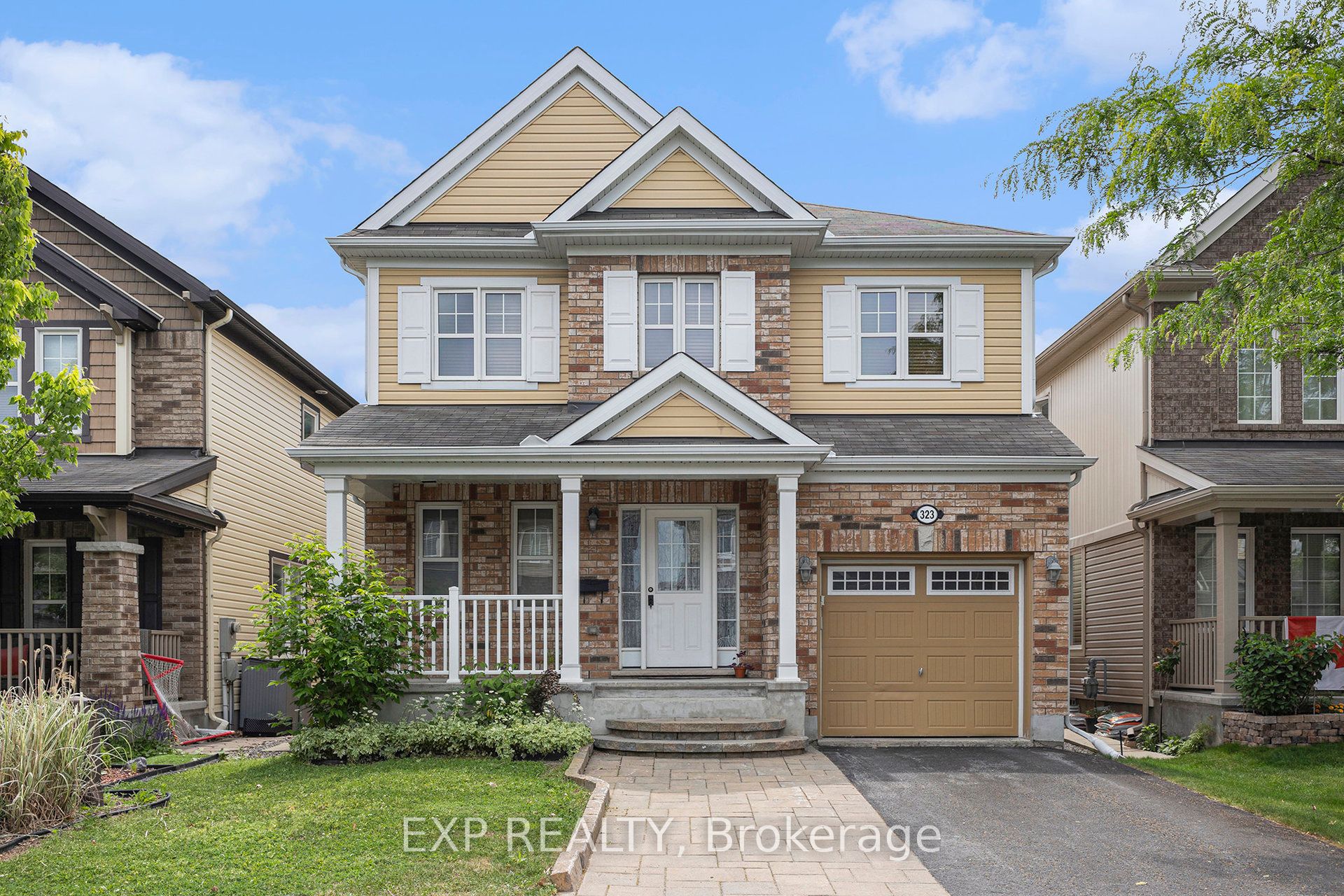 323 Gallantry Way Property Photo 1
