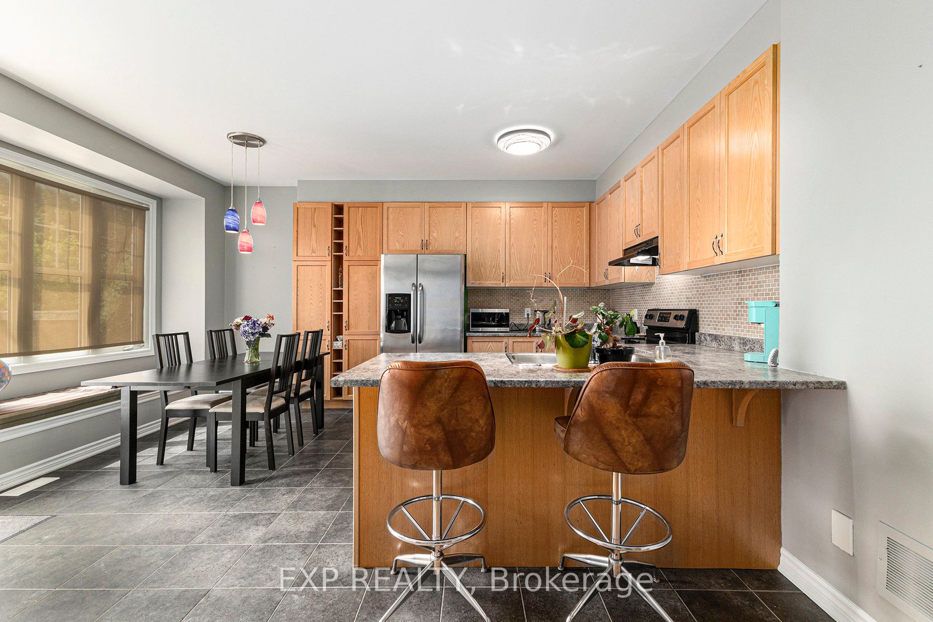 323 Gallantry Way Property Photo 11