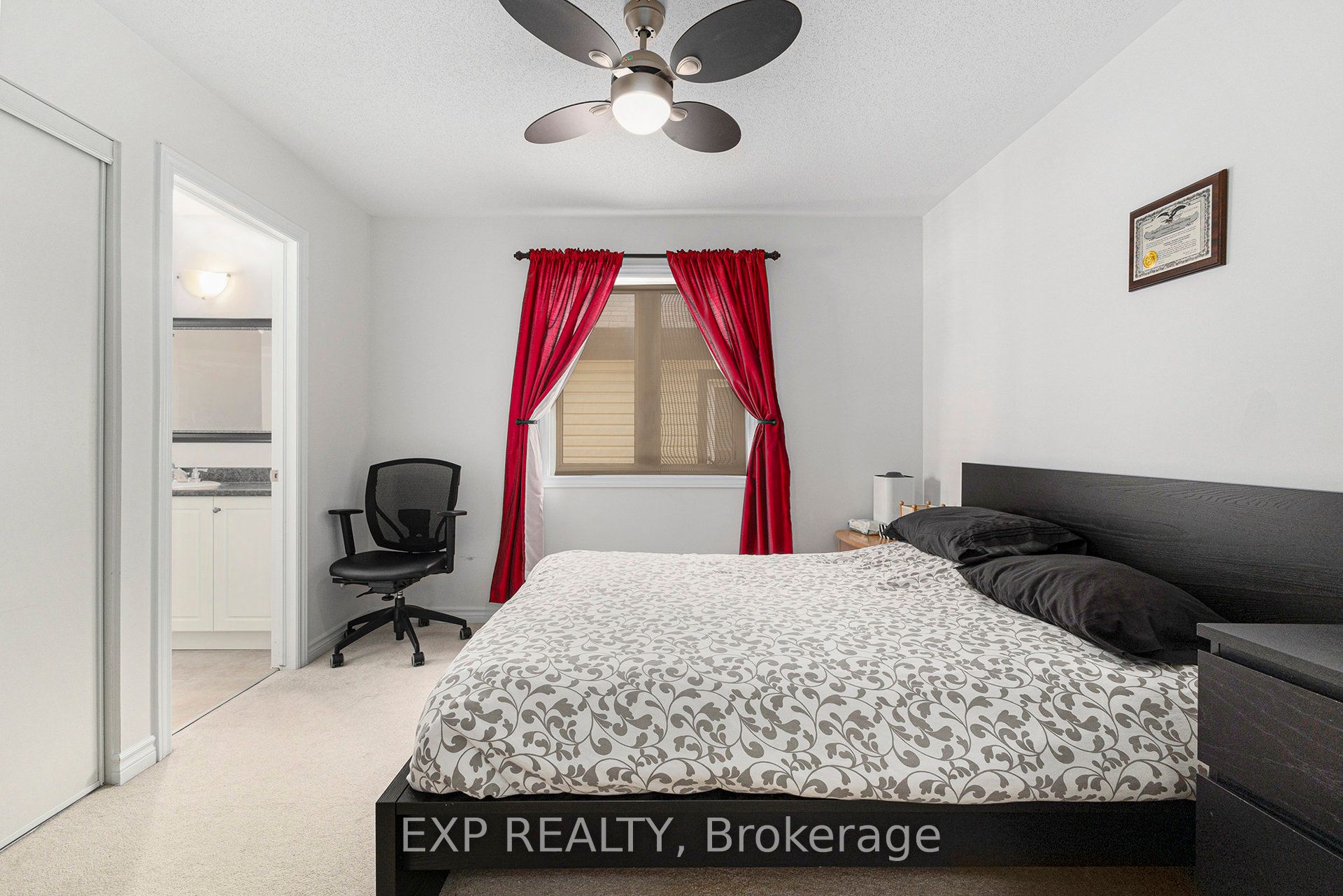 323 Gallantry Way Property Photo 20