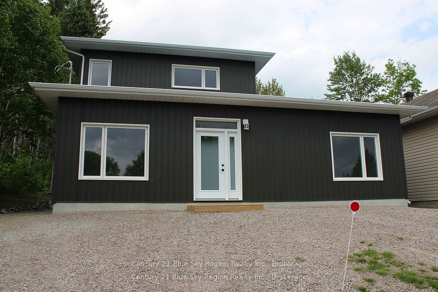 16 Birch Street Property Photo 2