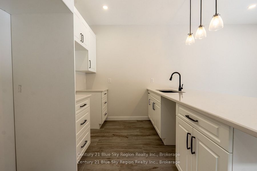 16 Birch Street Property Photo 37