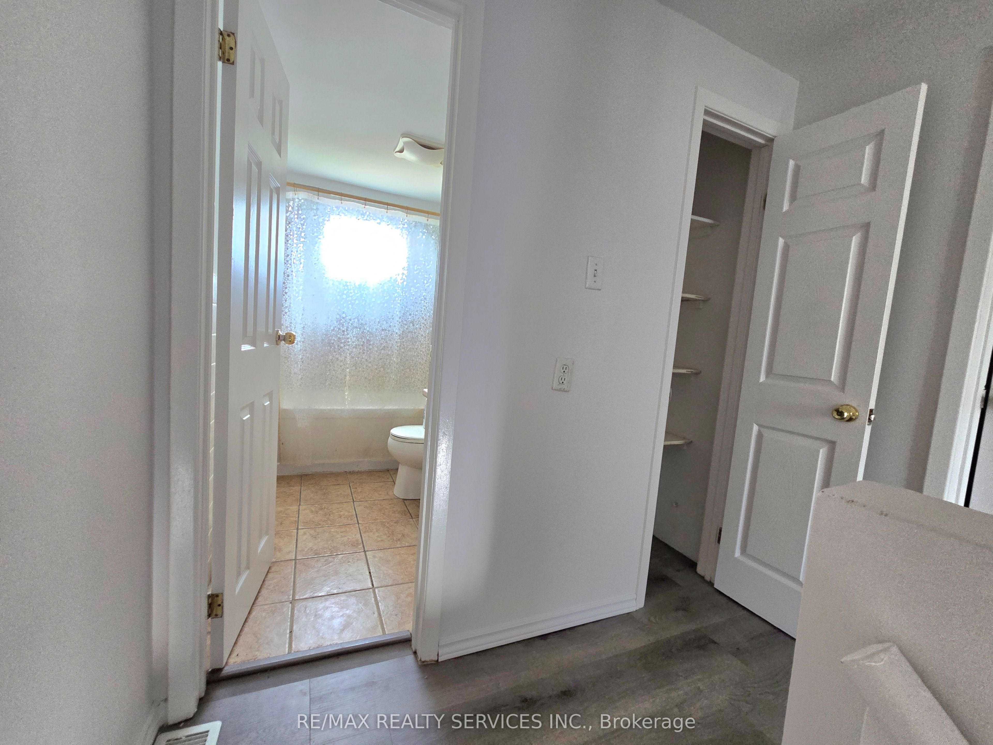 441 Parkview Crescent Property Photo 7