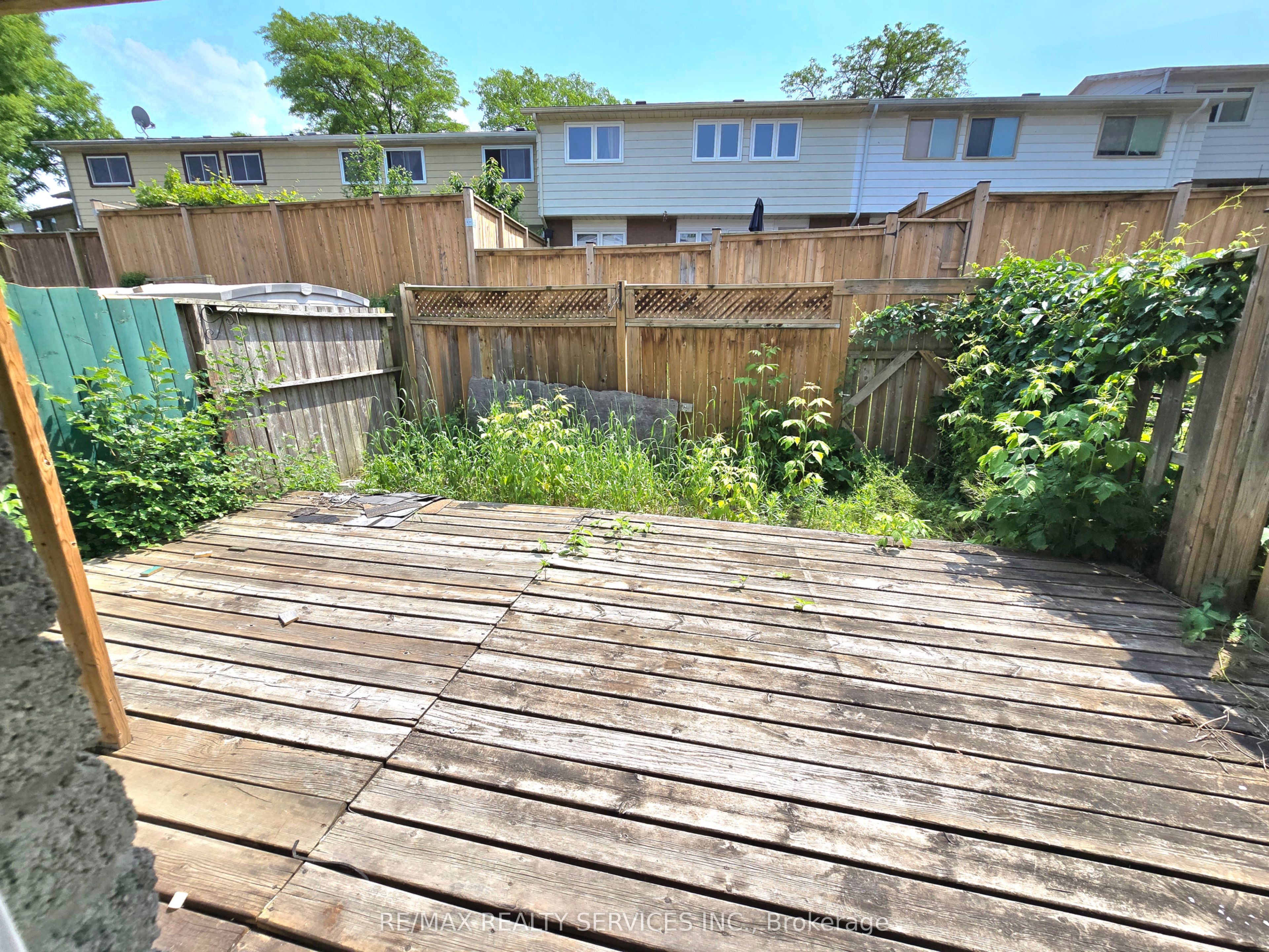 441 Parkview Crescent Property Photo 12