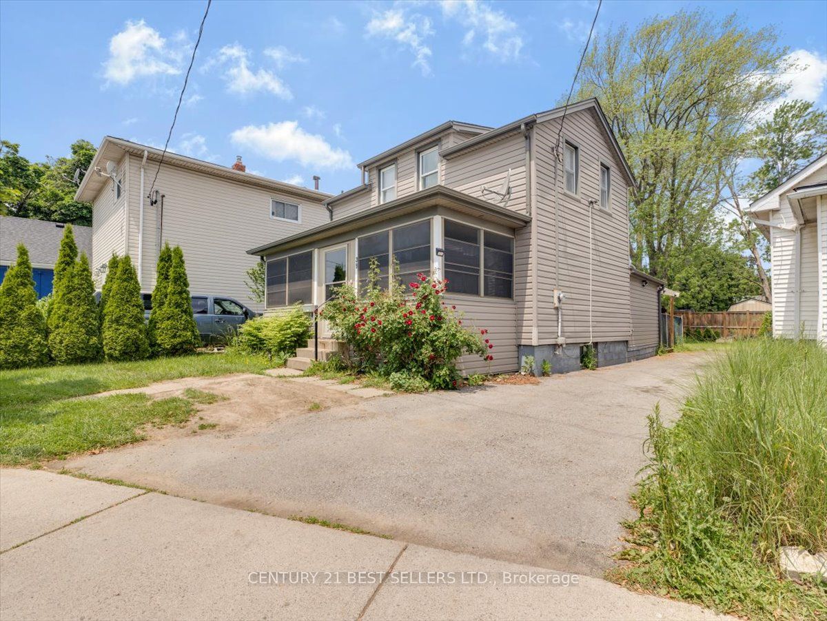 39 Carlton Street Property Photo 1
