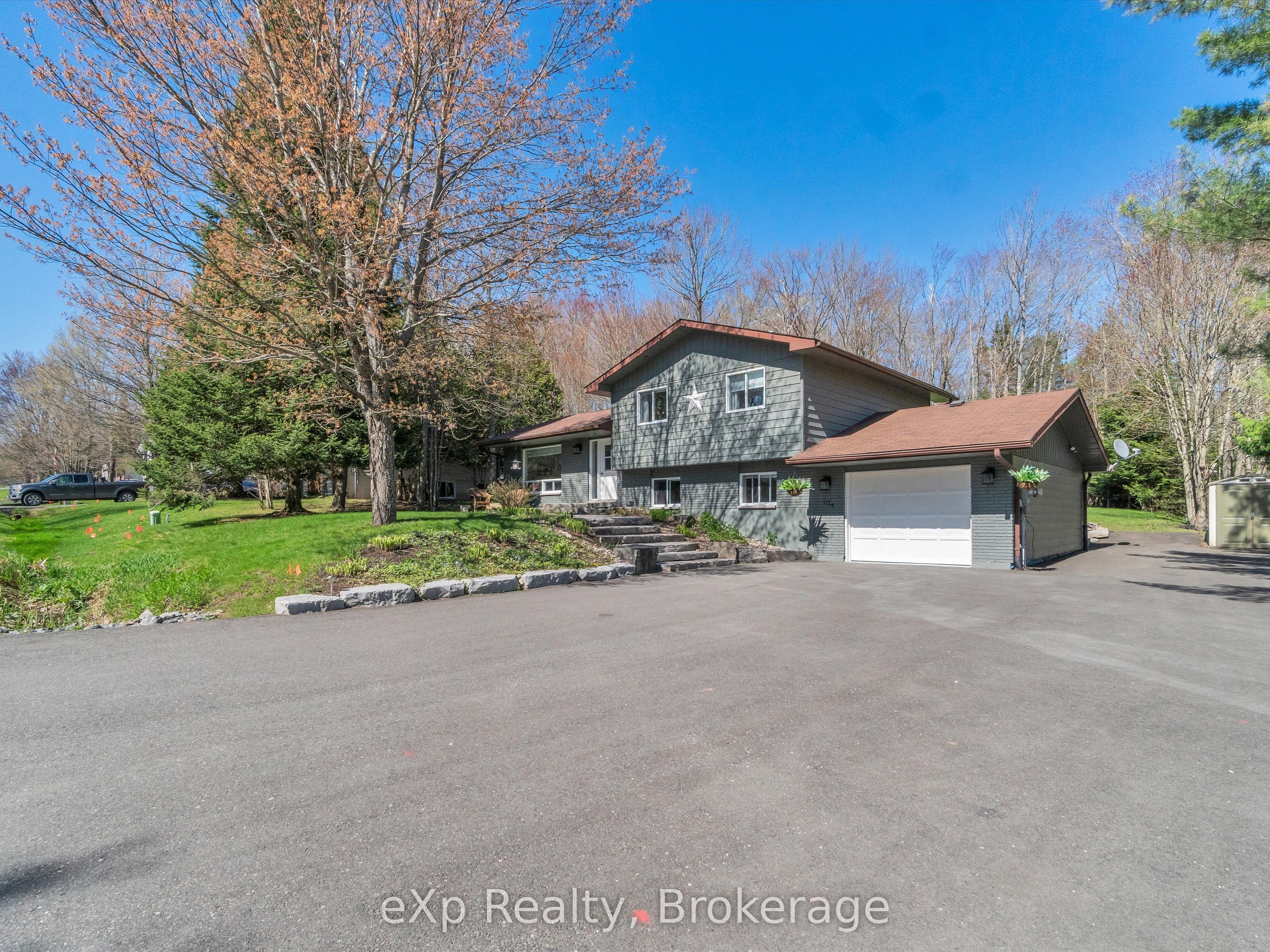 104 Meadow Heights Drive Property Photo