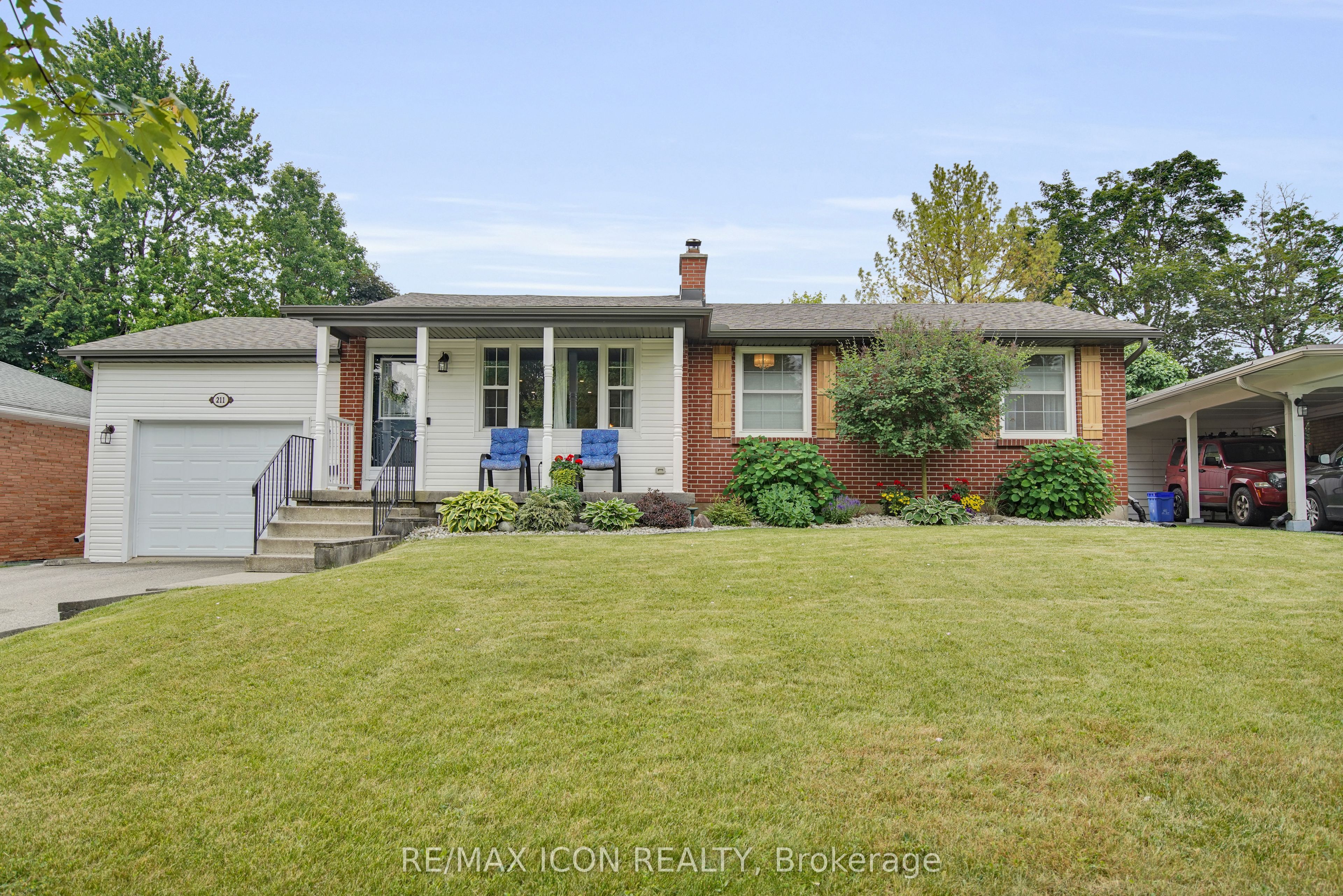 211 Tavistock Road Property Photo 1