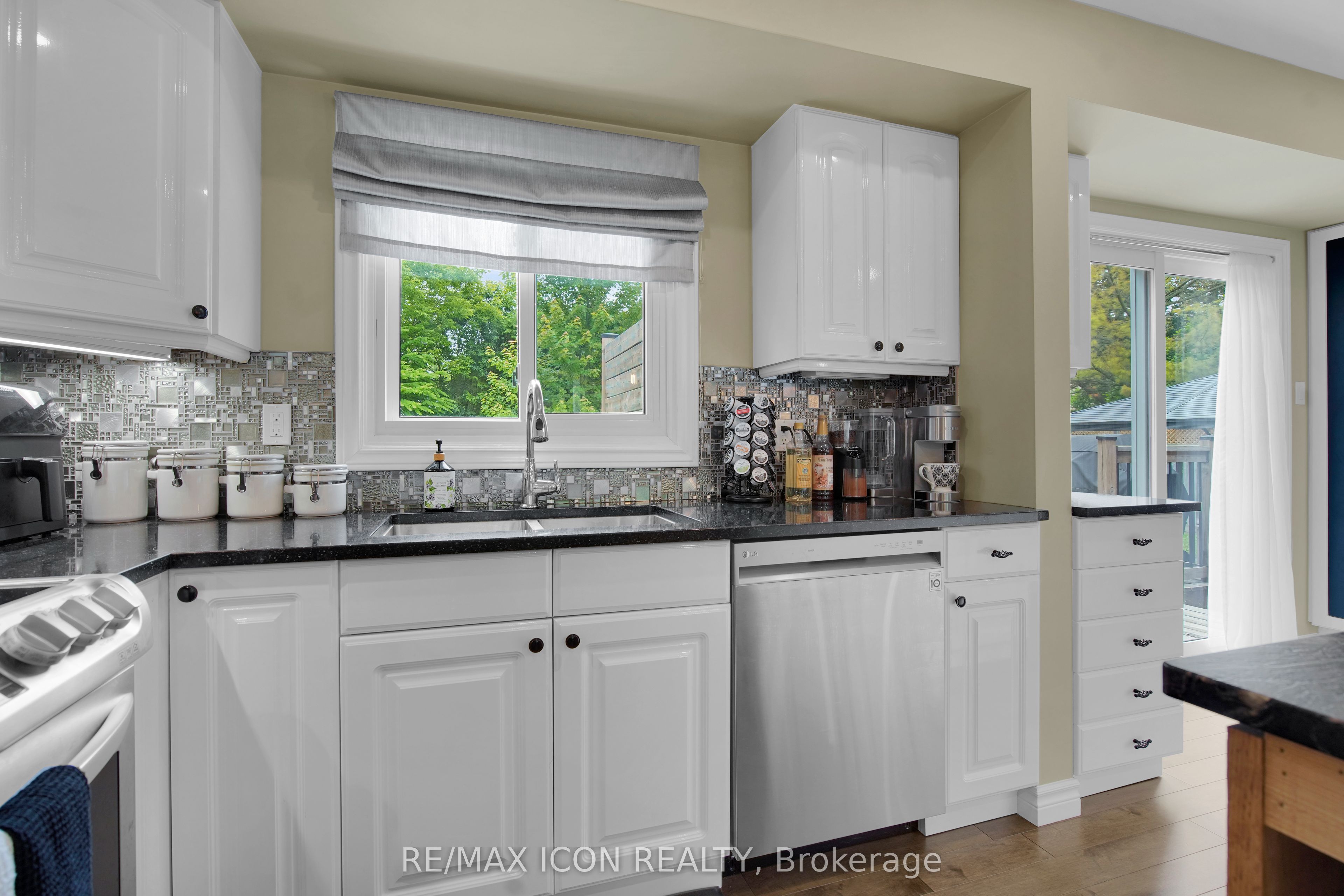 211 Tavistock Road Property Photo 13