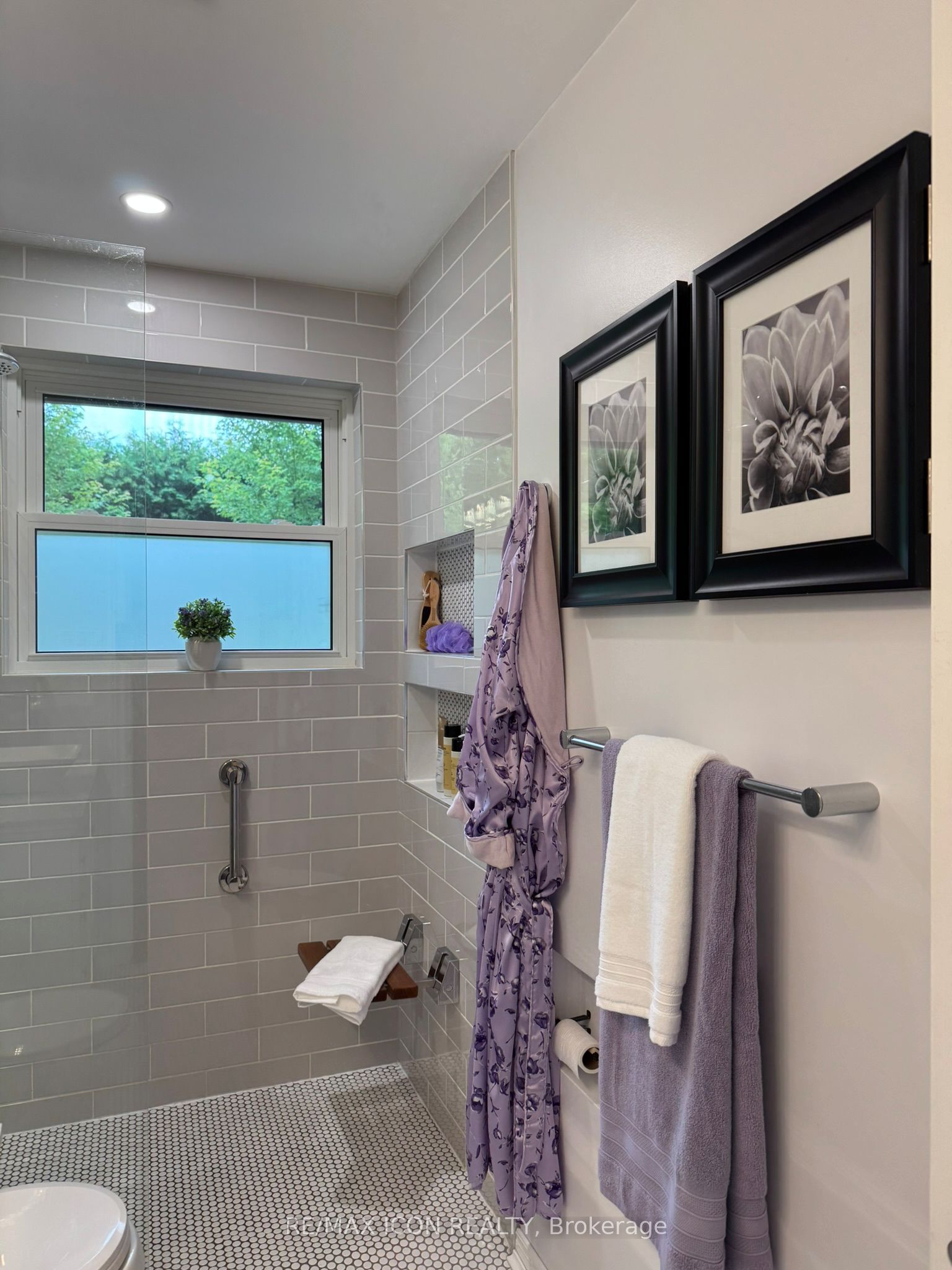 211 Tavistock Road Property Photo 17