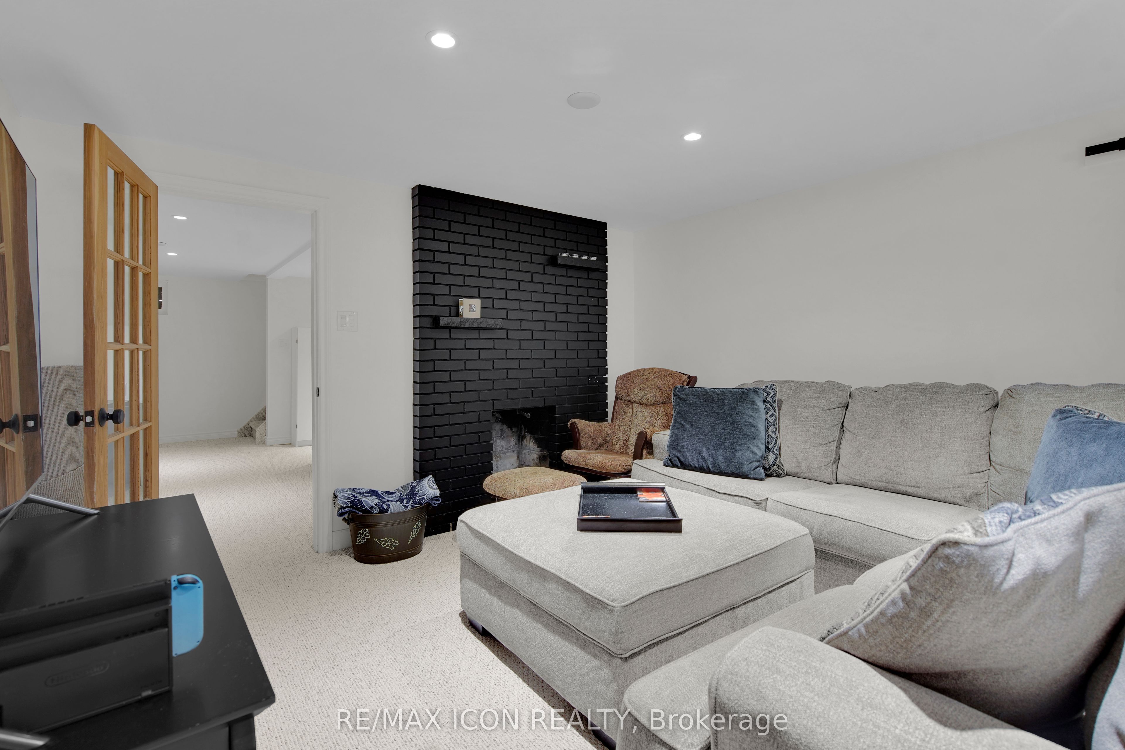 211 Tavistock Road Property Photo 28