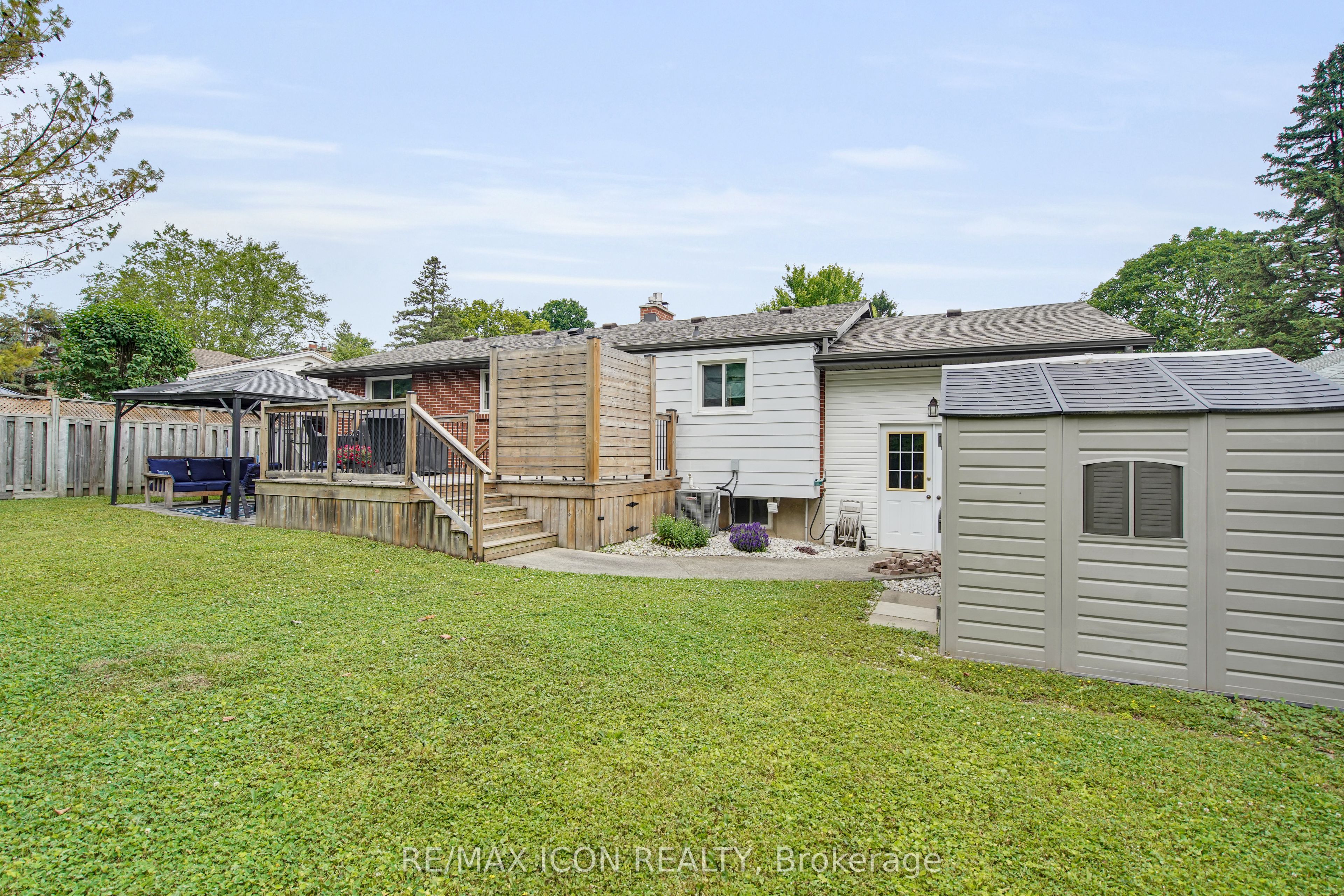 211 Tavistock Road Property Photo 37