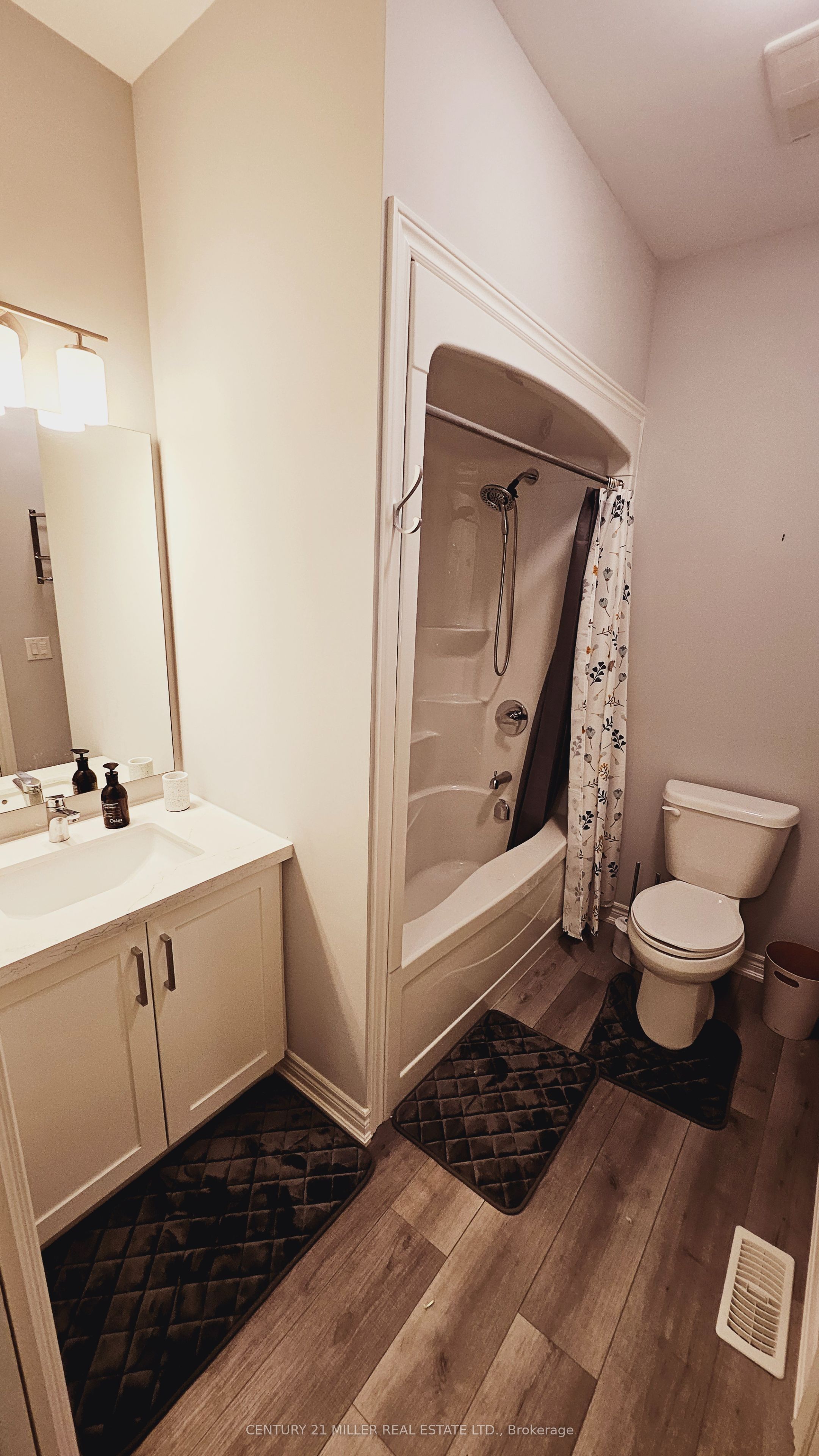 108 (main-upper Unit) Powerview Avenue Property Photo 14