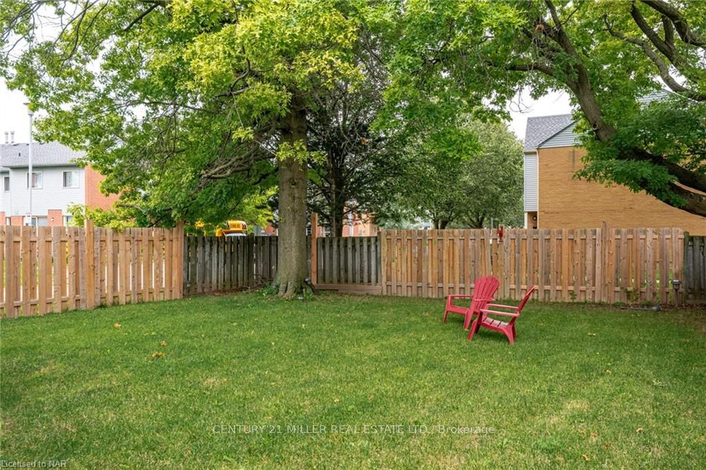108 (main-upper Unit) Powerview Avenue Property Photo 19