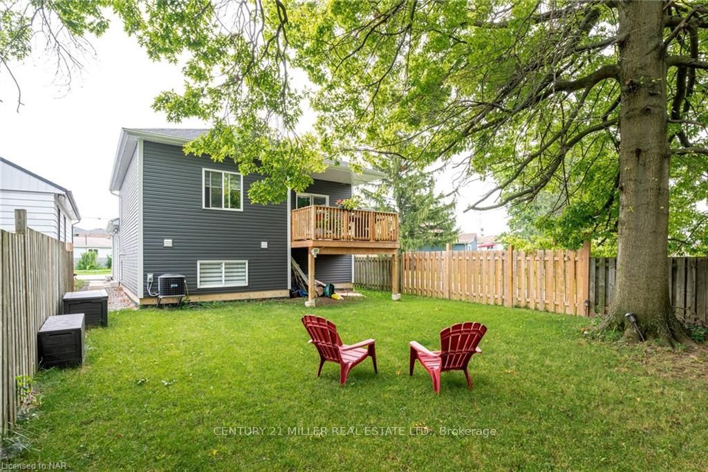 108 (main-upper Unit) Powerview Avenue Property Photo 20