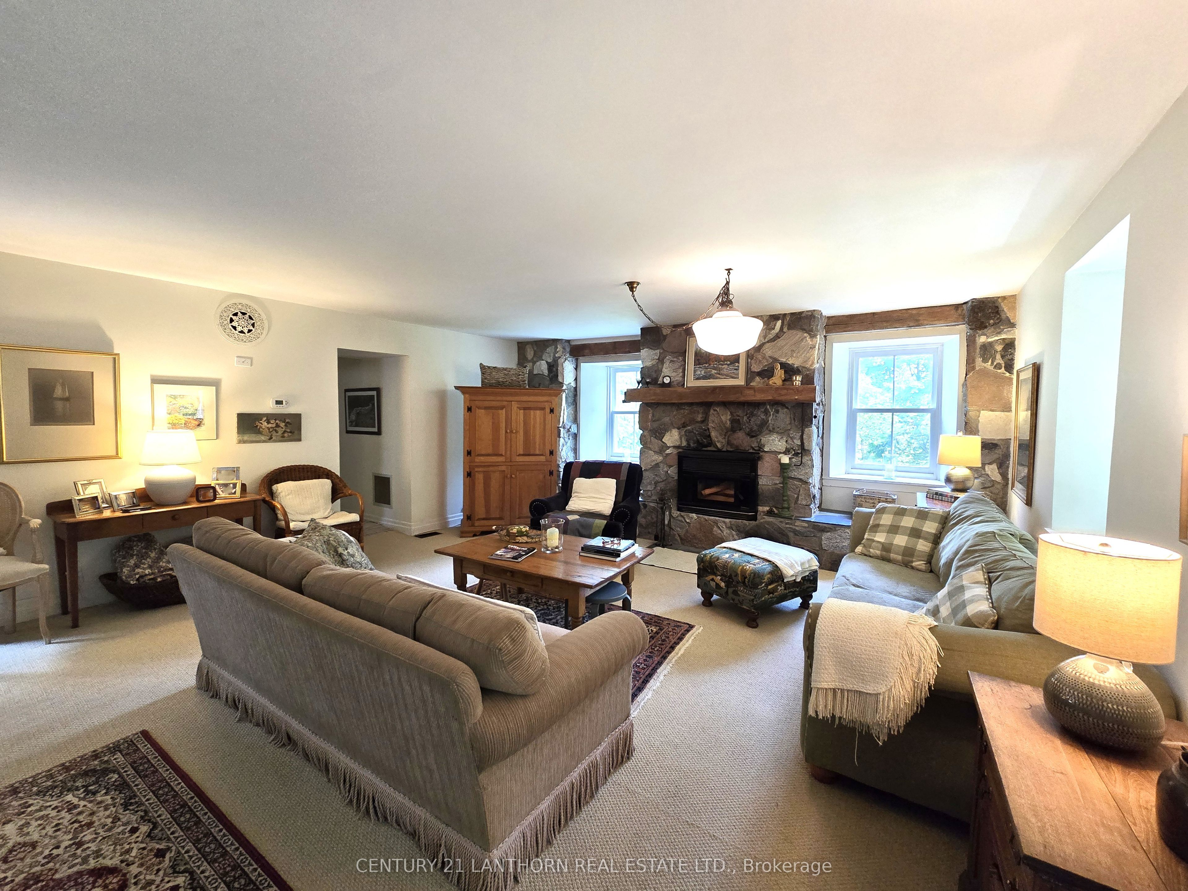 2194 Moira Road Property Photo 9