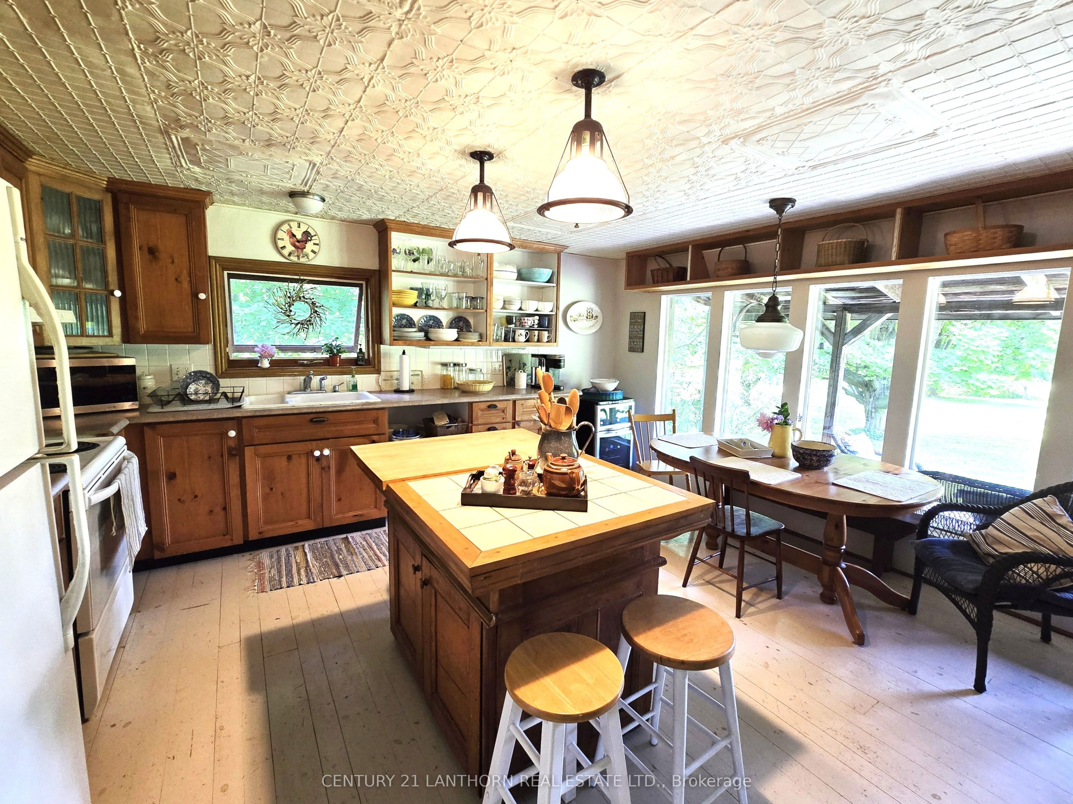 2194 Moira Road Property Photo 22