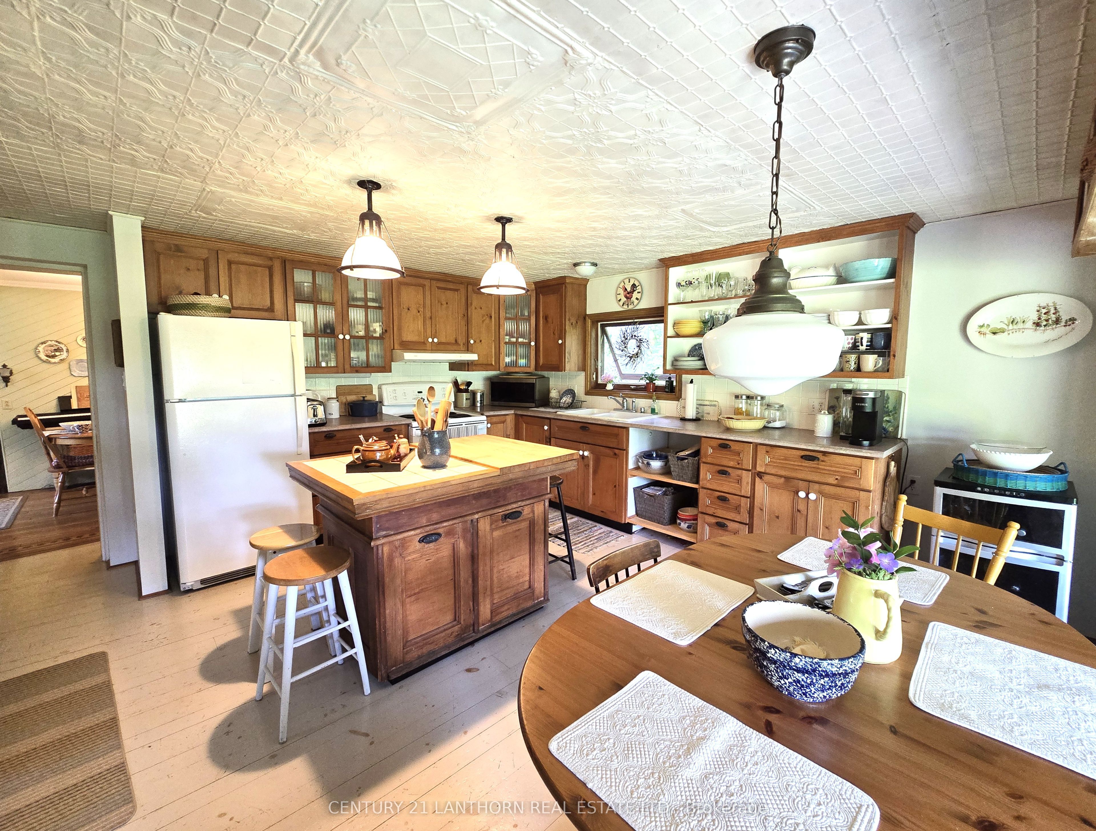 2194 Moira Road Property Photo 23