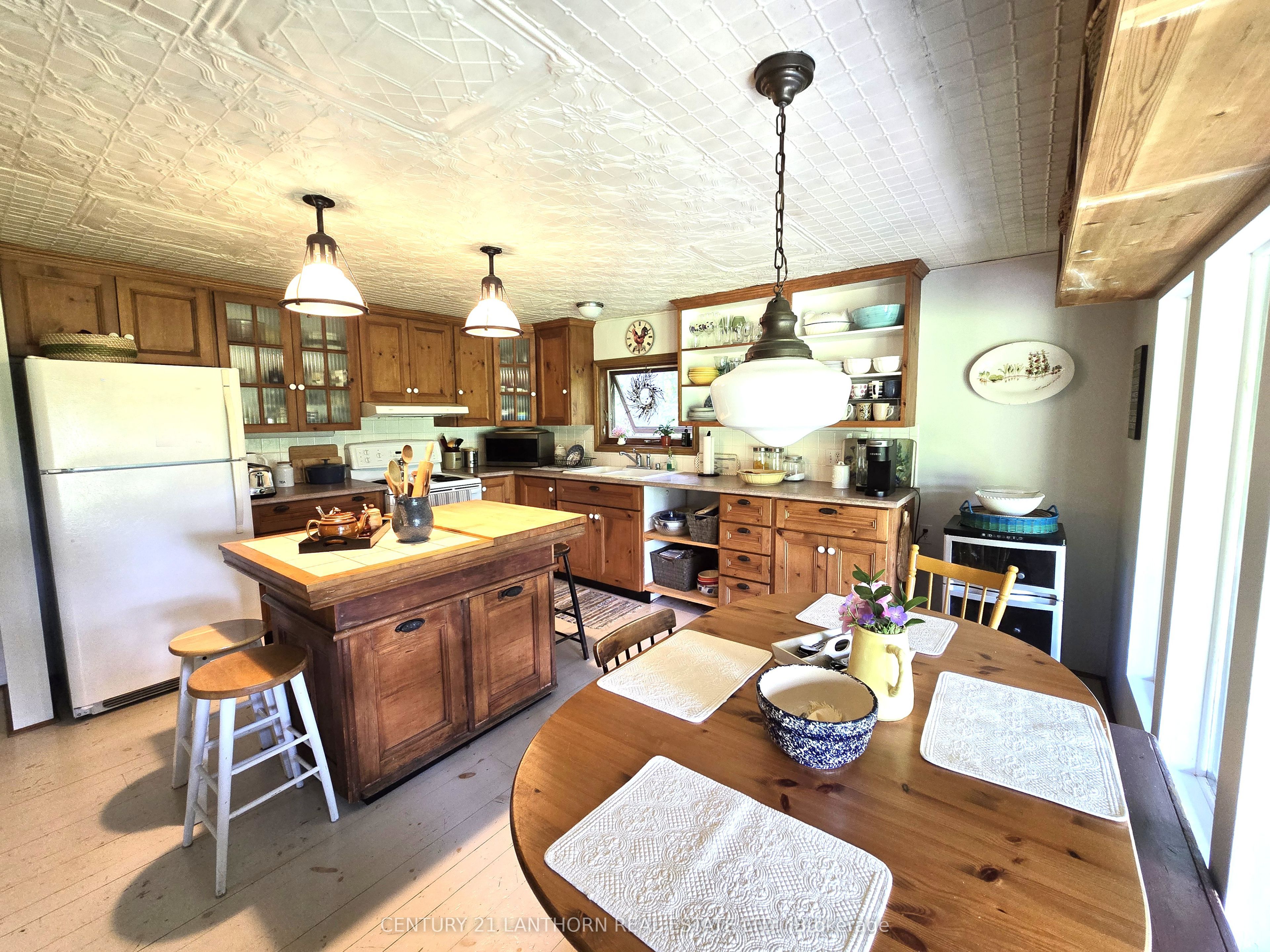 2194 Moira Road Property Photo 24