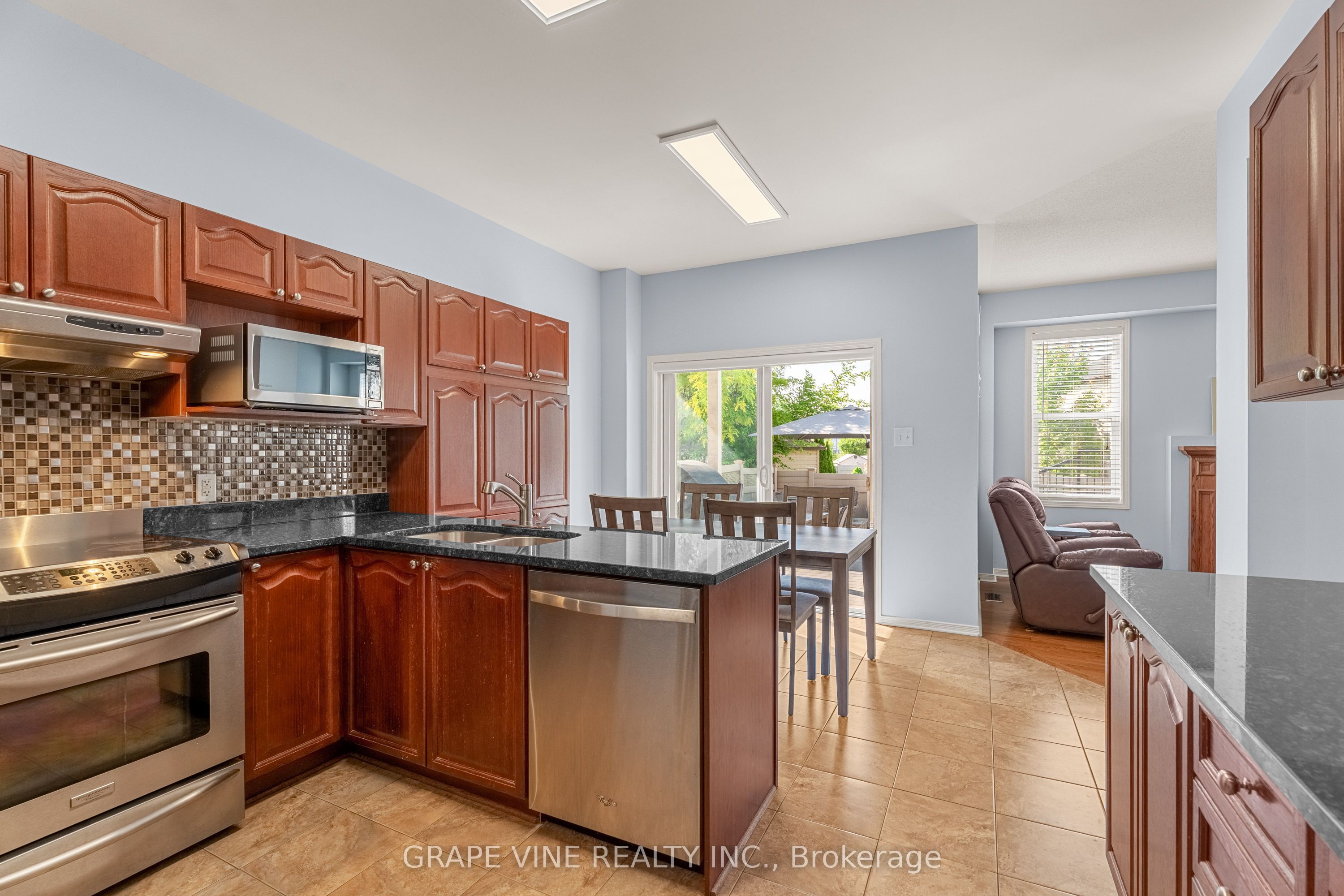 1038 Fieldfair Way Property Photo 13