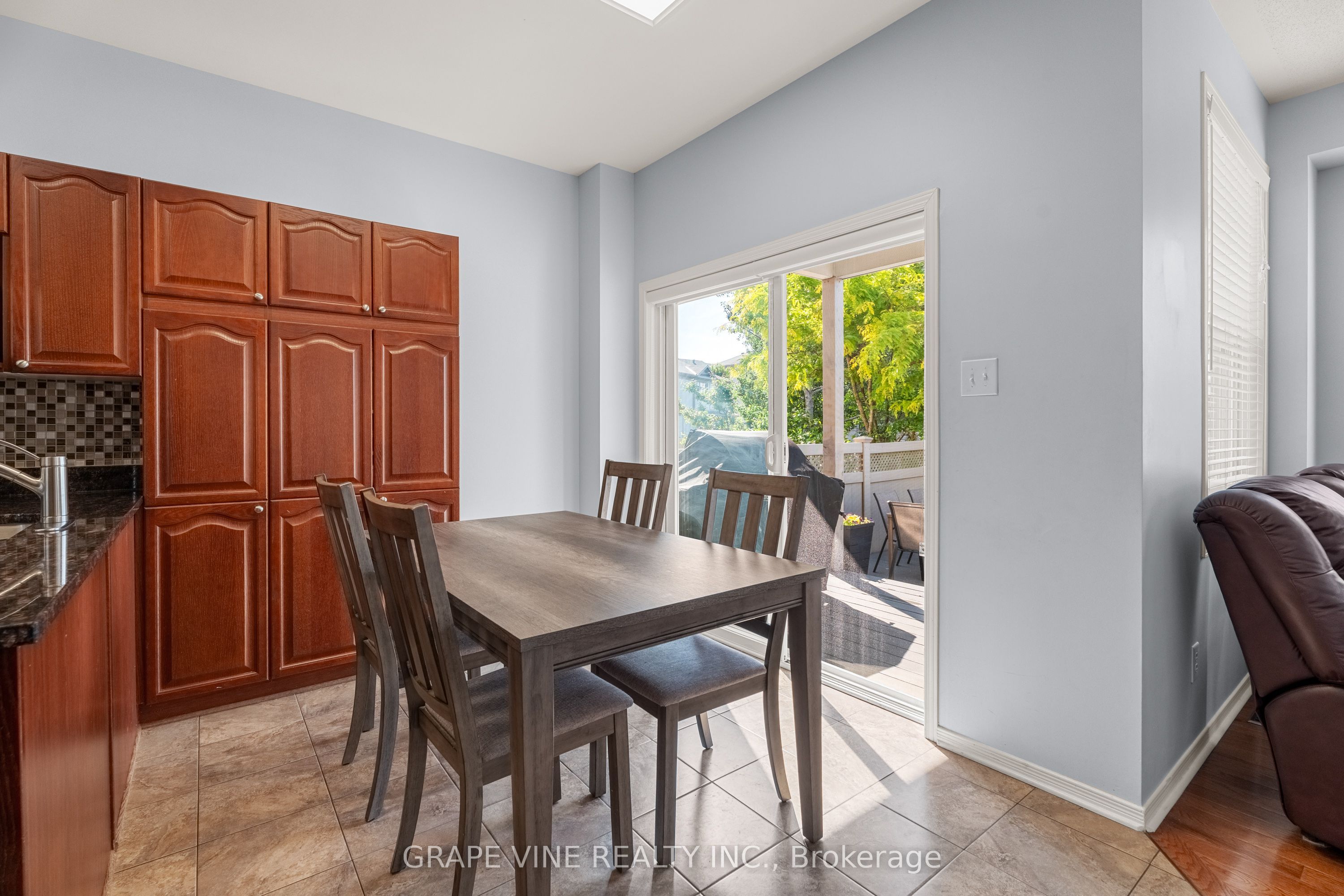1038 Fieldfair Way Property Photo 15