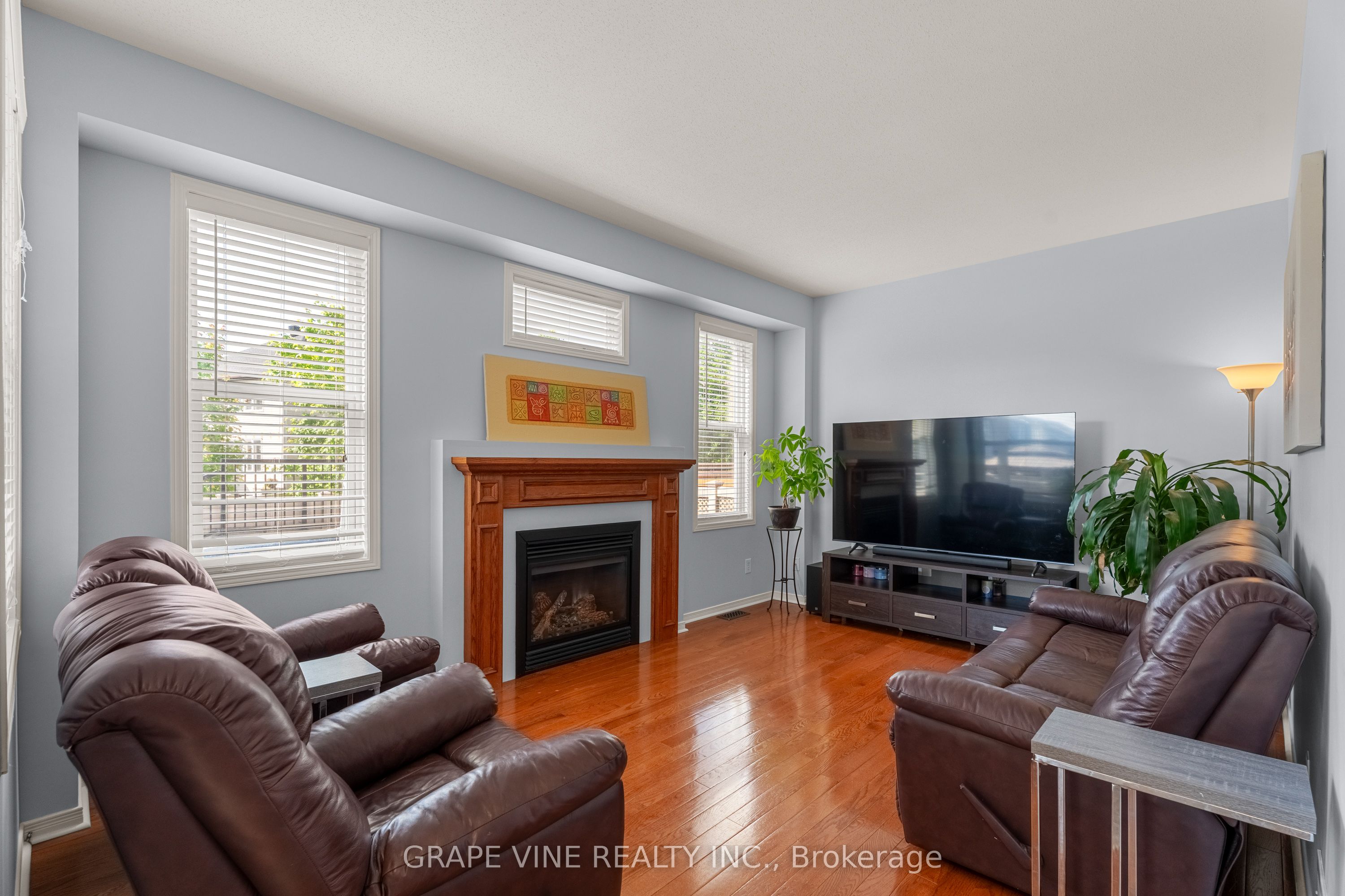 1038 Fieldfair Way Property Photo 16