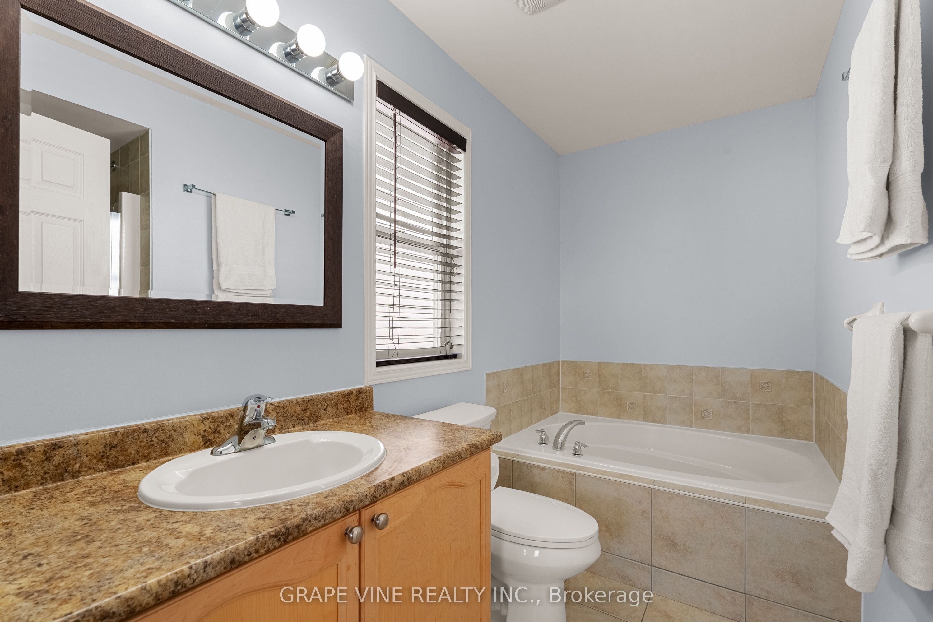 1038 Fieldfair Way Property Photo 22