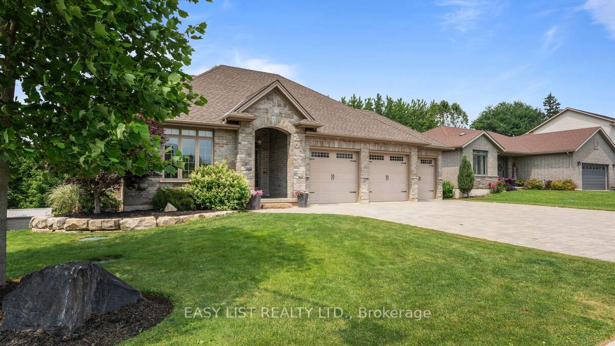 28 Graydon Drive Property Photo 1