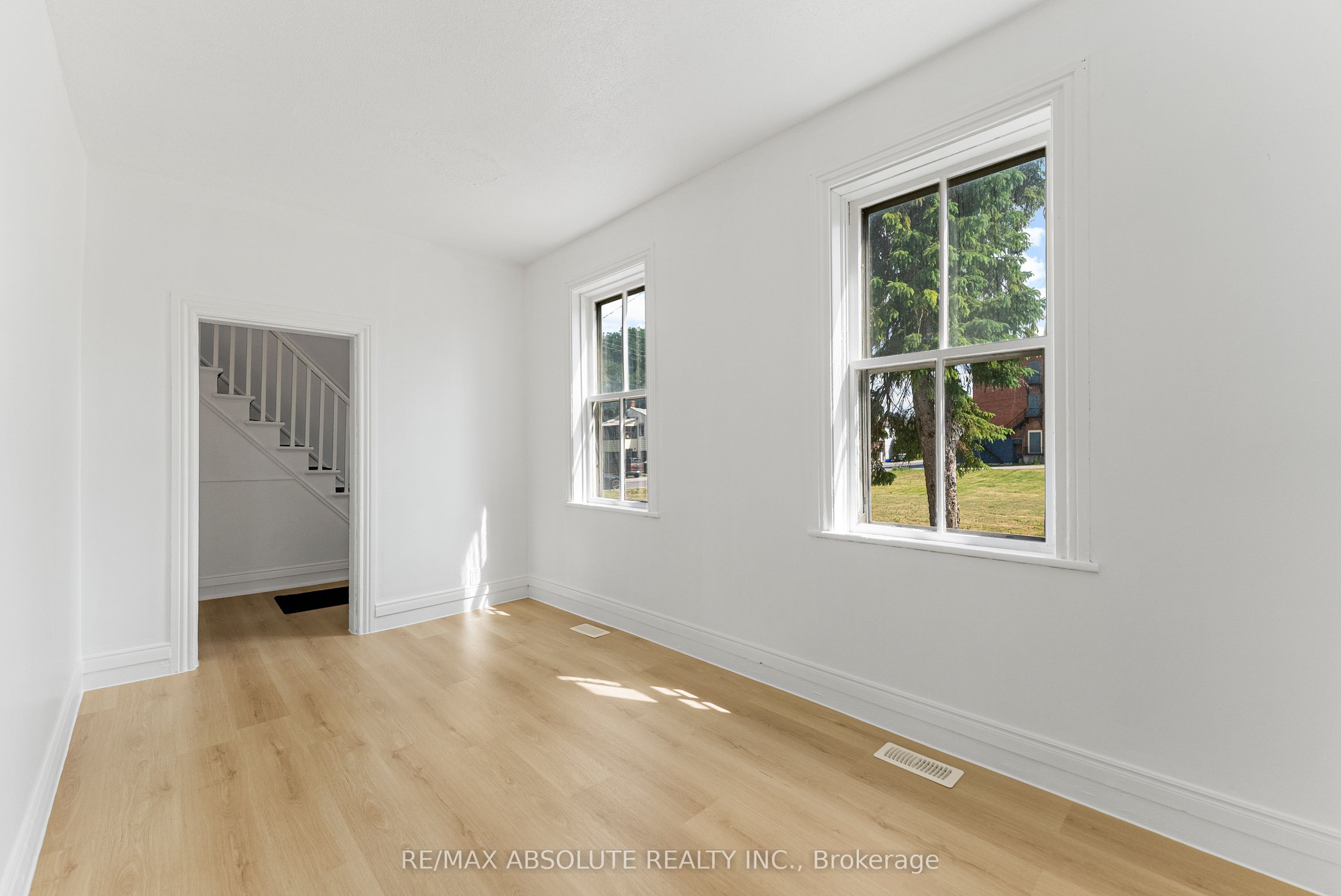 202 Bell Street Property Photo 8