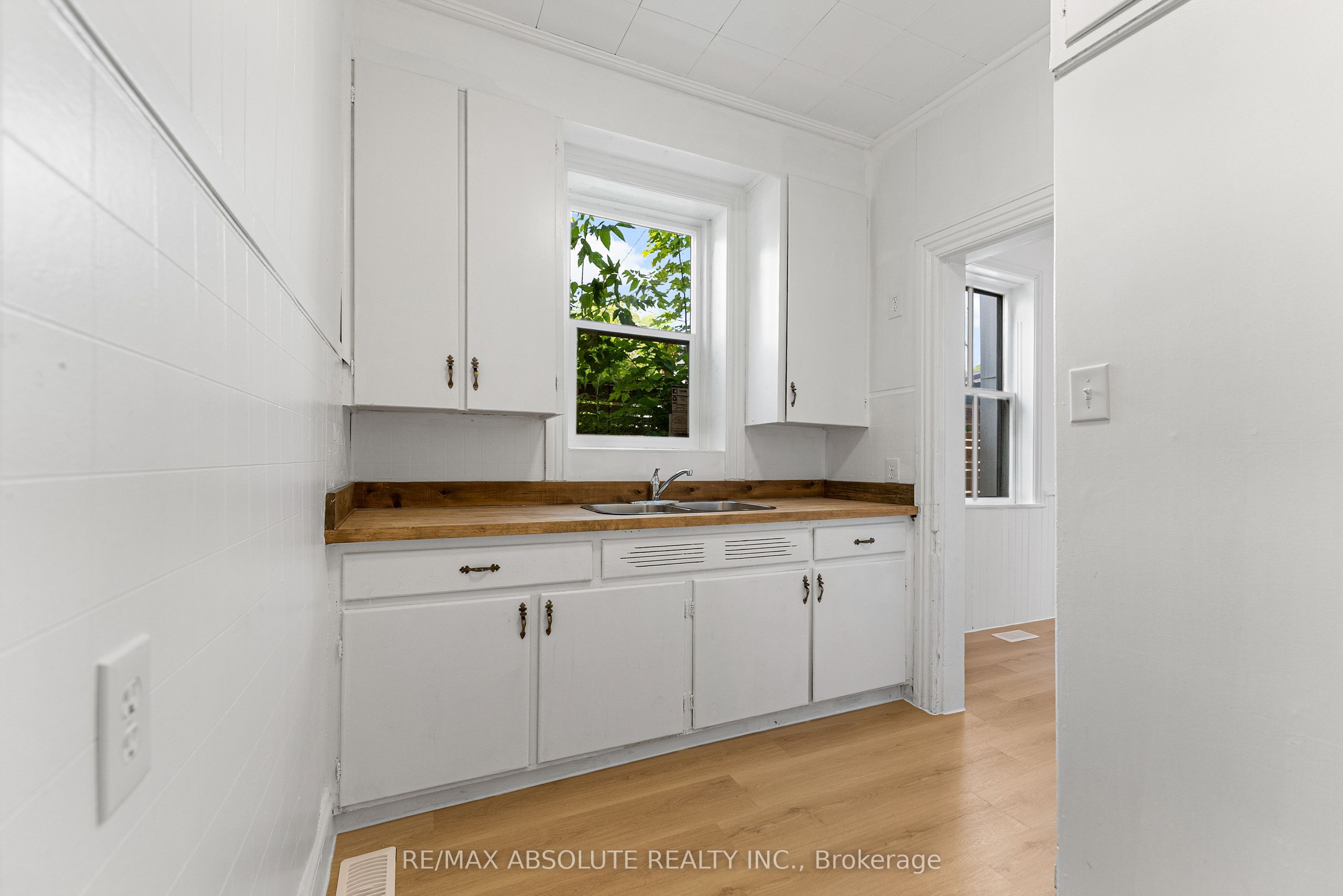 202 Bell Street Property Photo 14