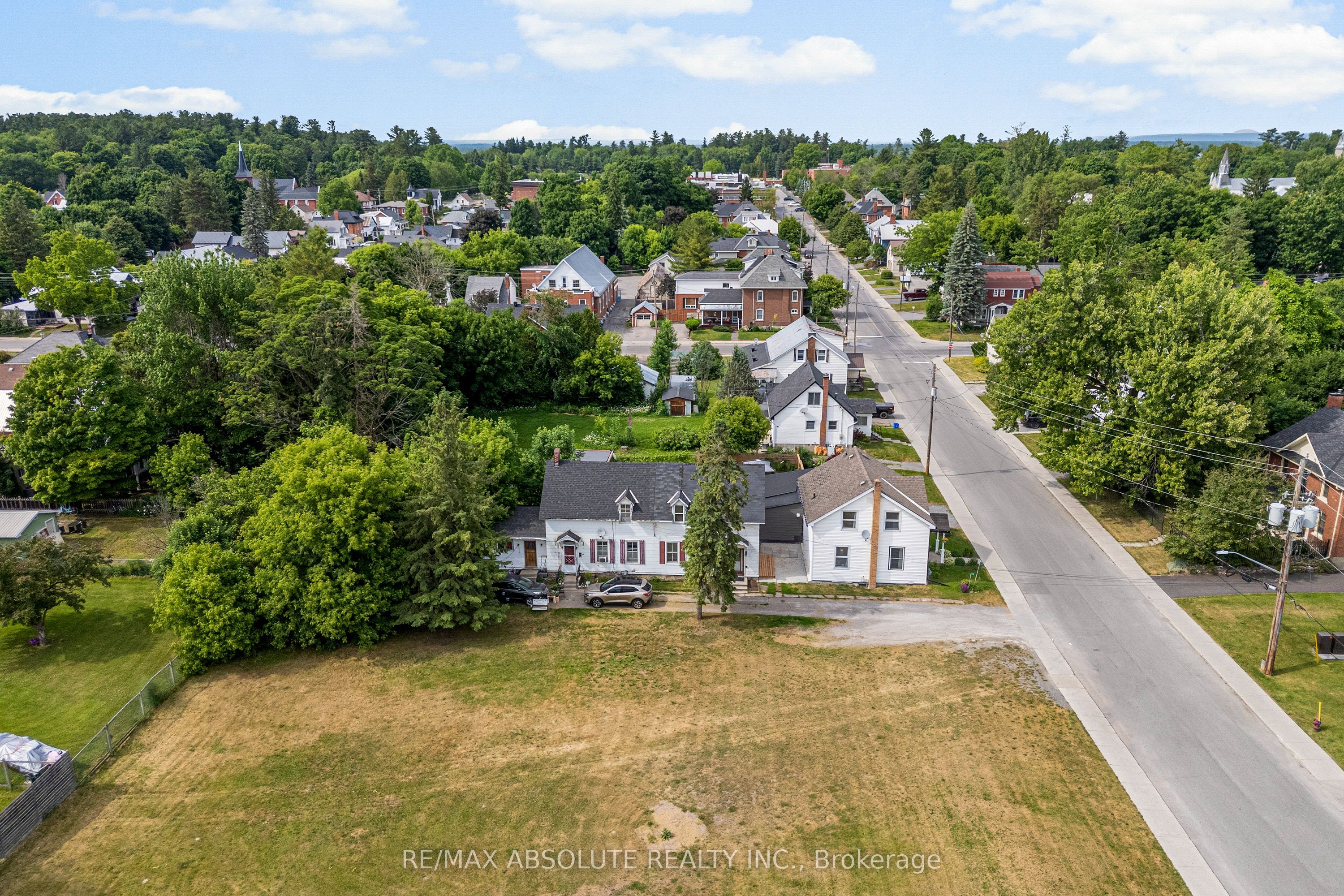 202 Bell Street Property Photo 24