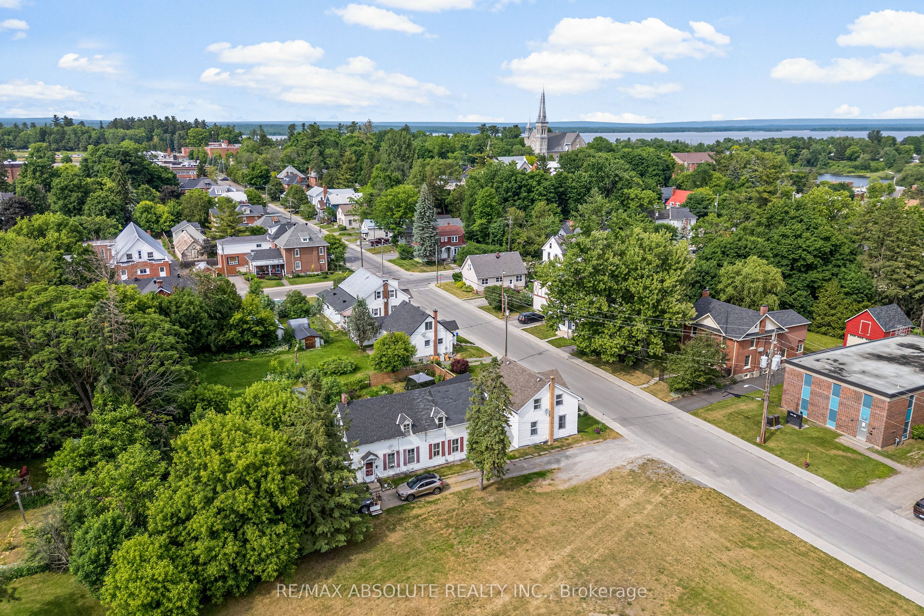 202 Bell Street Property Photo 25