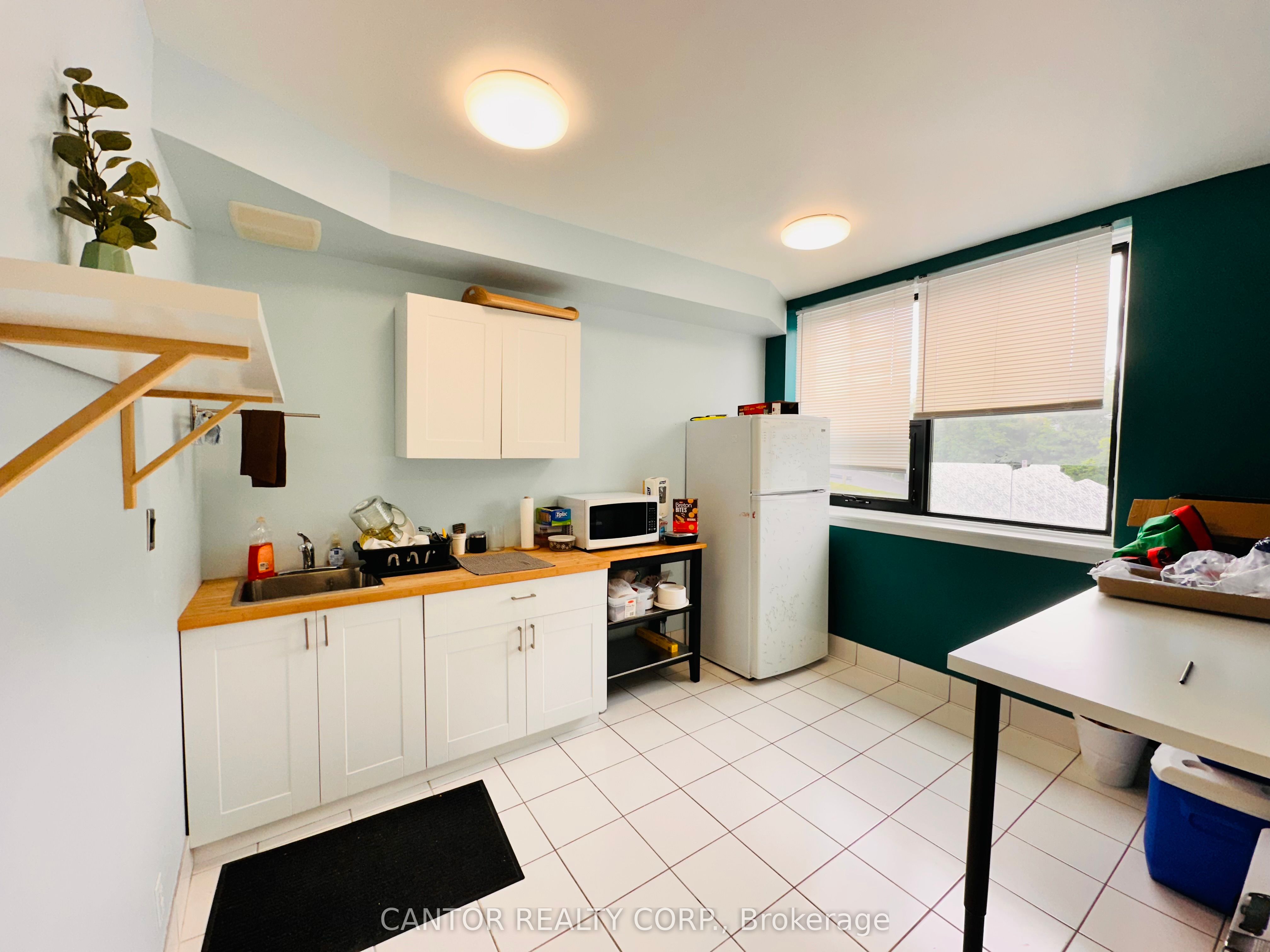 346 Richmond Road 208 Property Photo 8