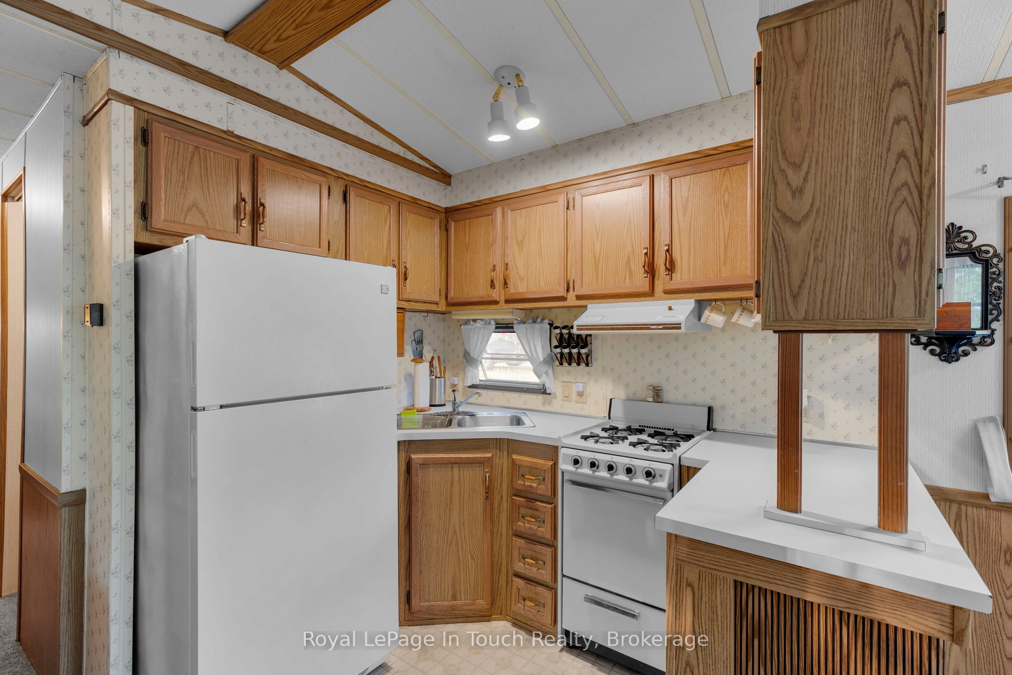164 Lone Pine Road #130 Property Photo 22