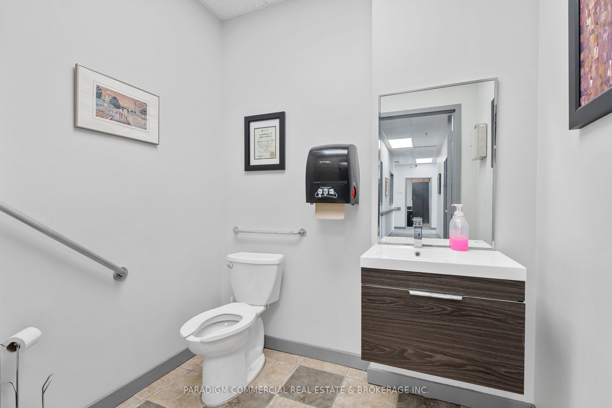 2405 St. Laurent Boulevard Unit P Property Photo 11