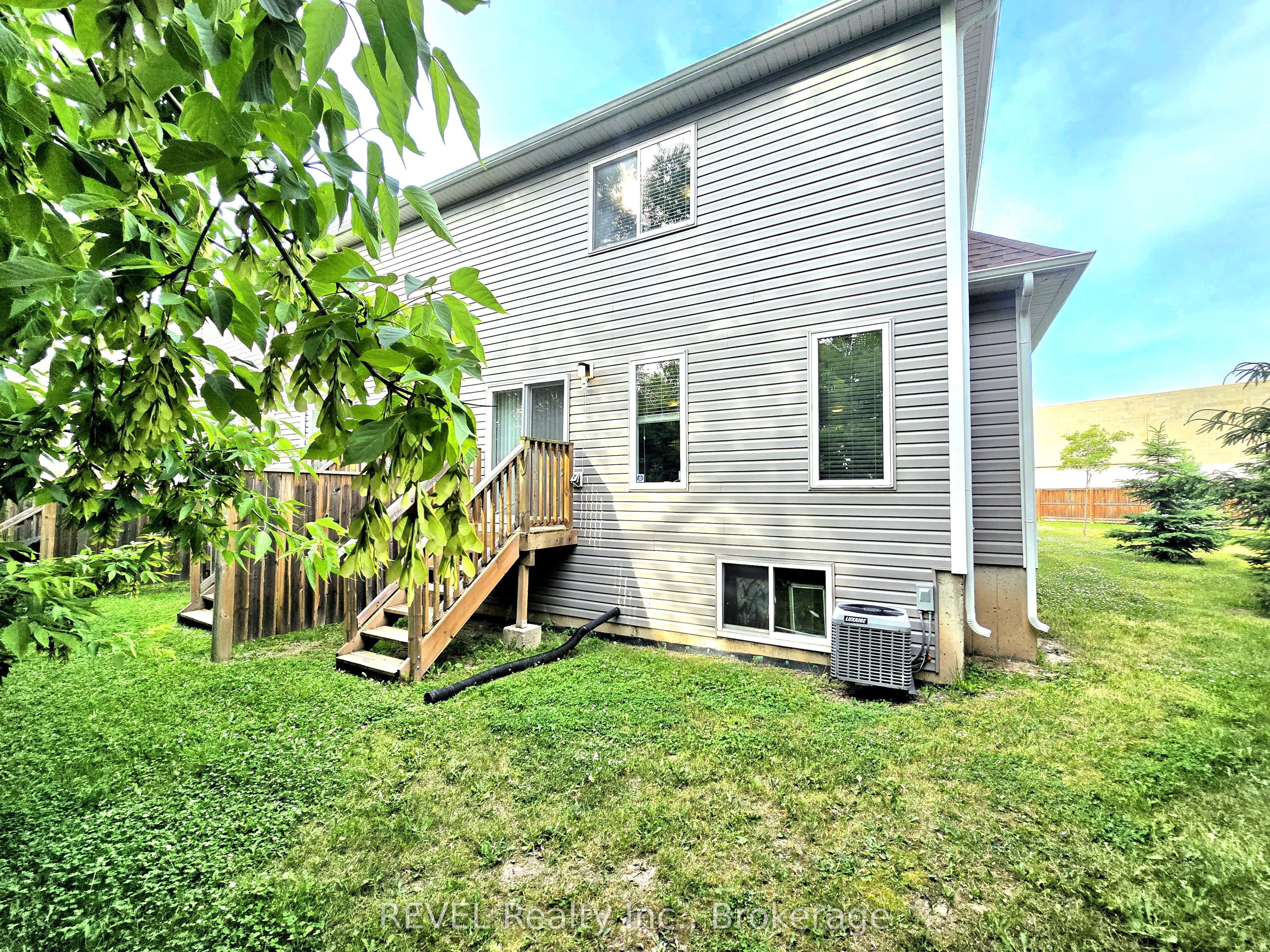 60 Canterbury Drive 12 Property Photo 5