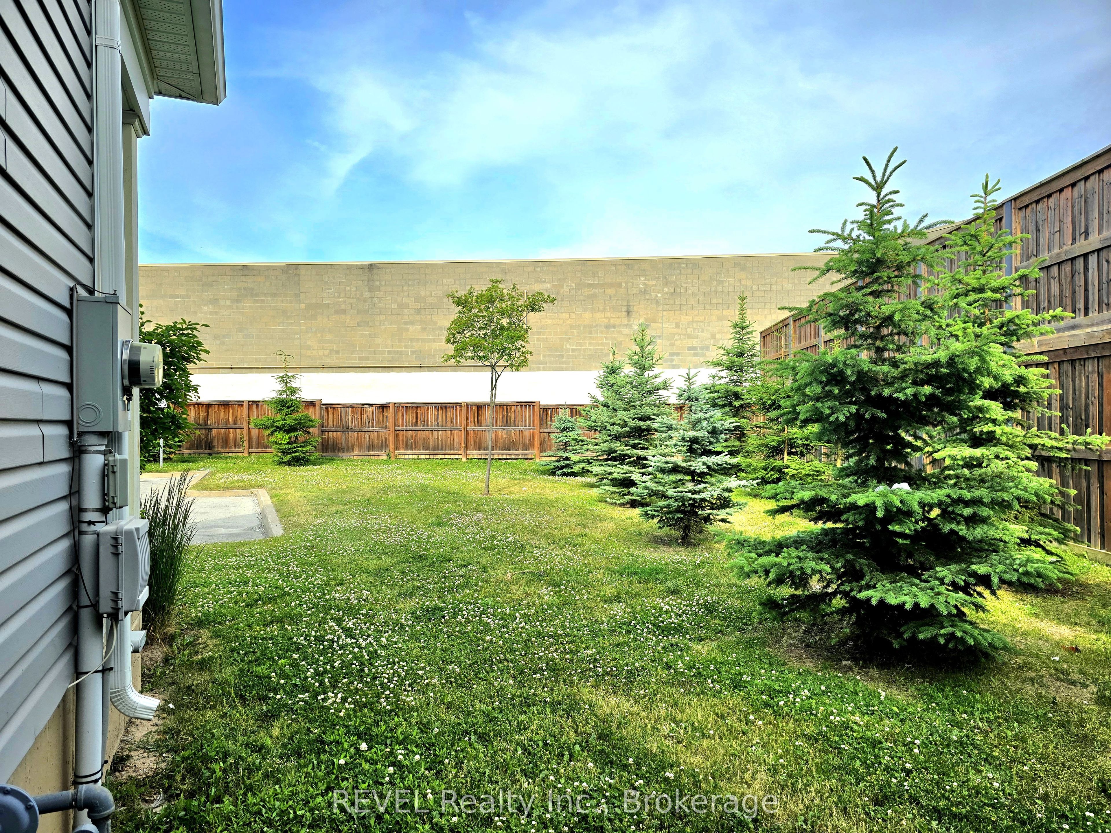 60 Canterbury Drive 12 Property Photo 7