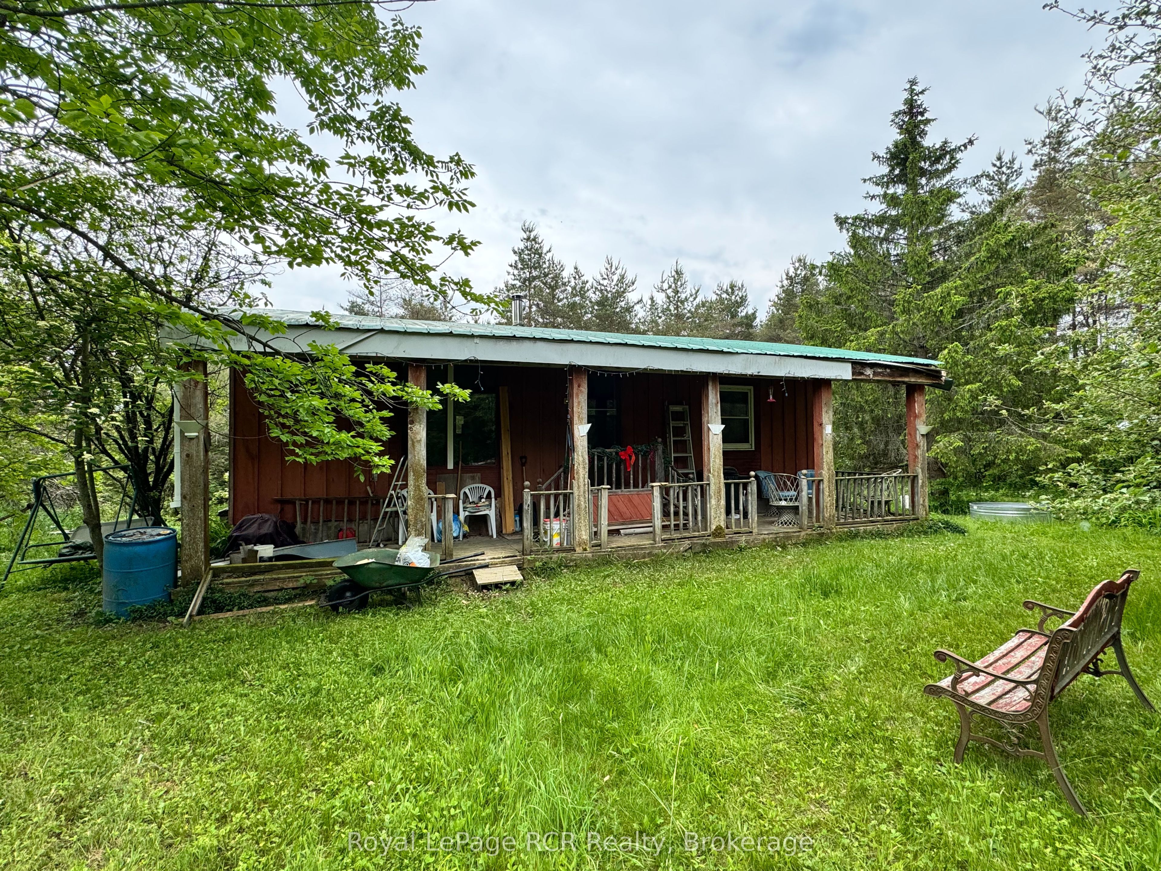 585250 Sideroad 10 A