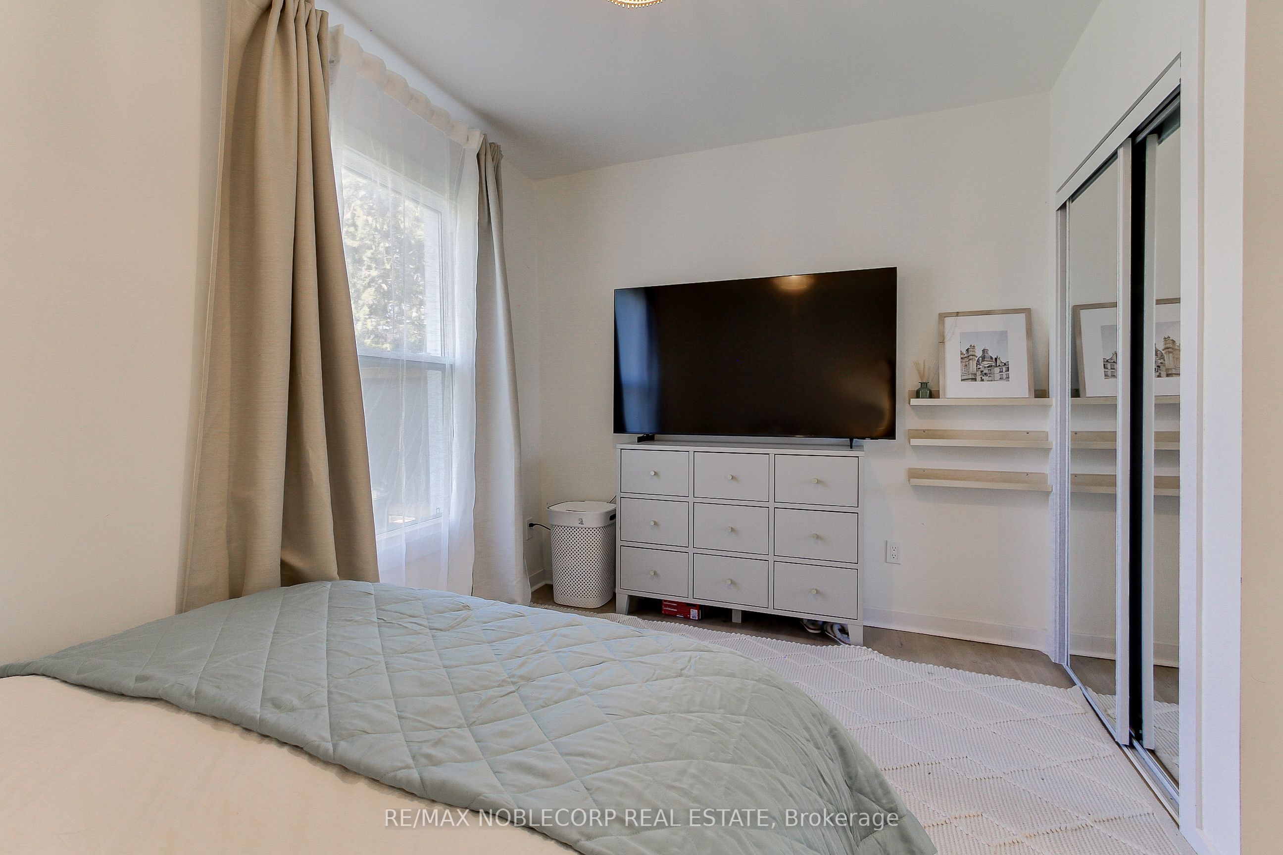 174 East 31st. Street Property Photo 11
