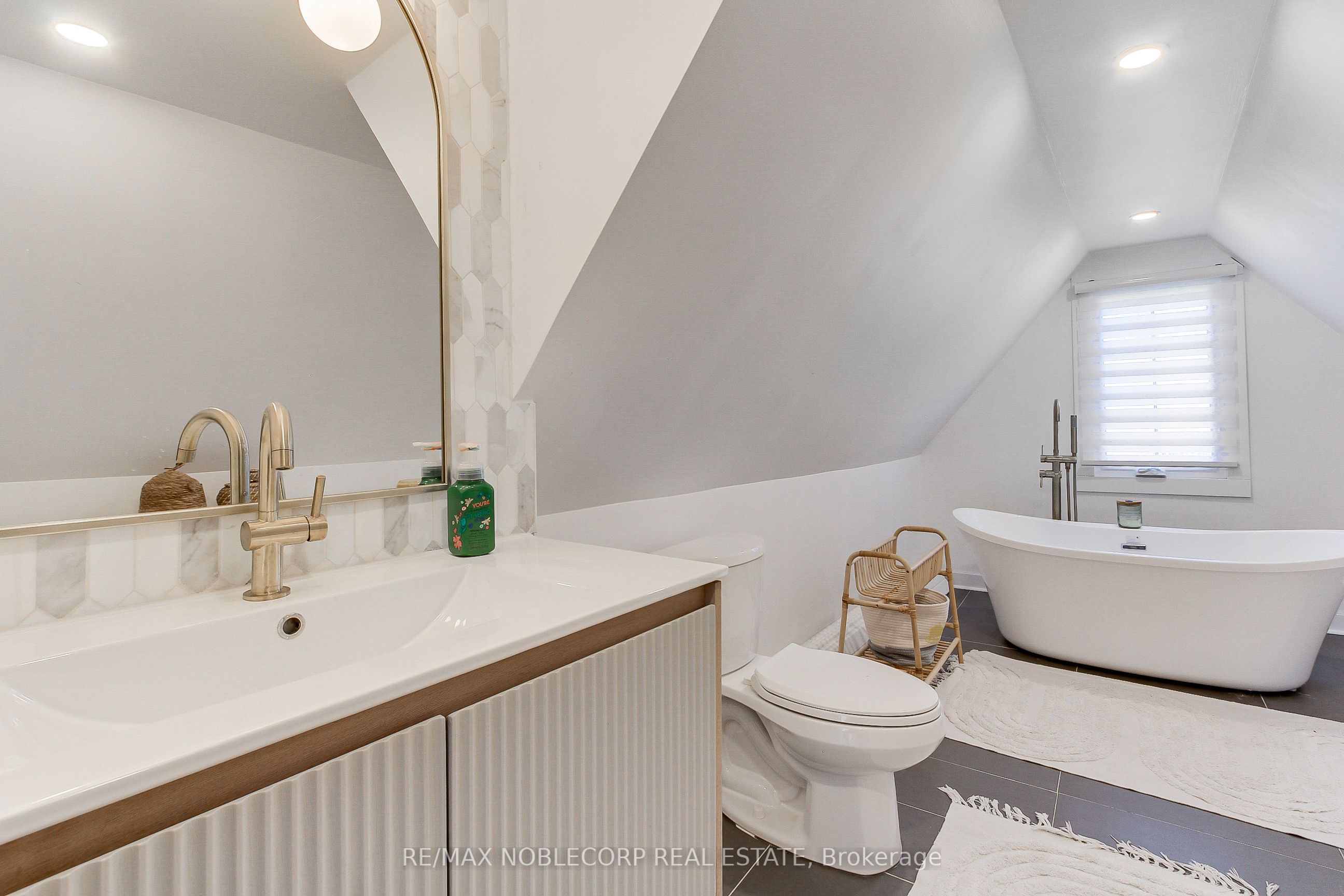 174 East 31st. Street Property Photo 20