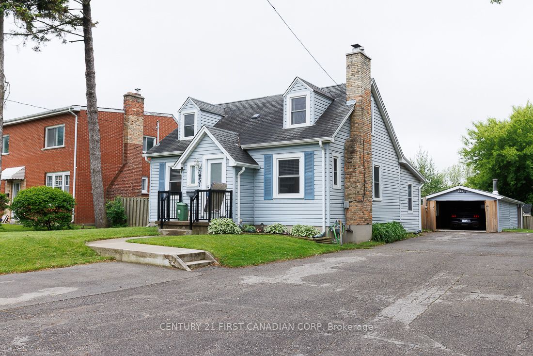 1051 Hamilton Road Property Photo 1